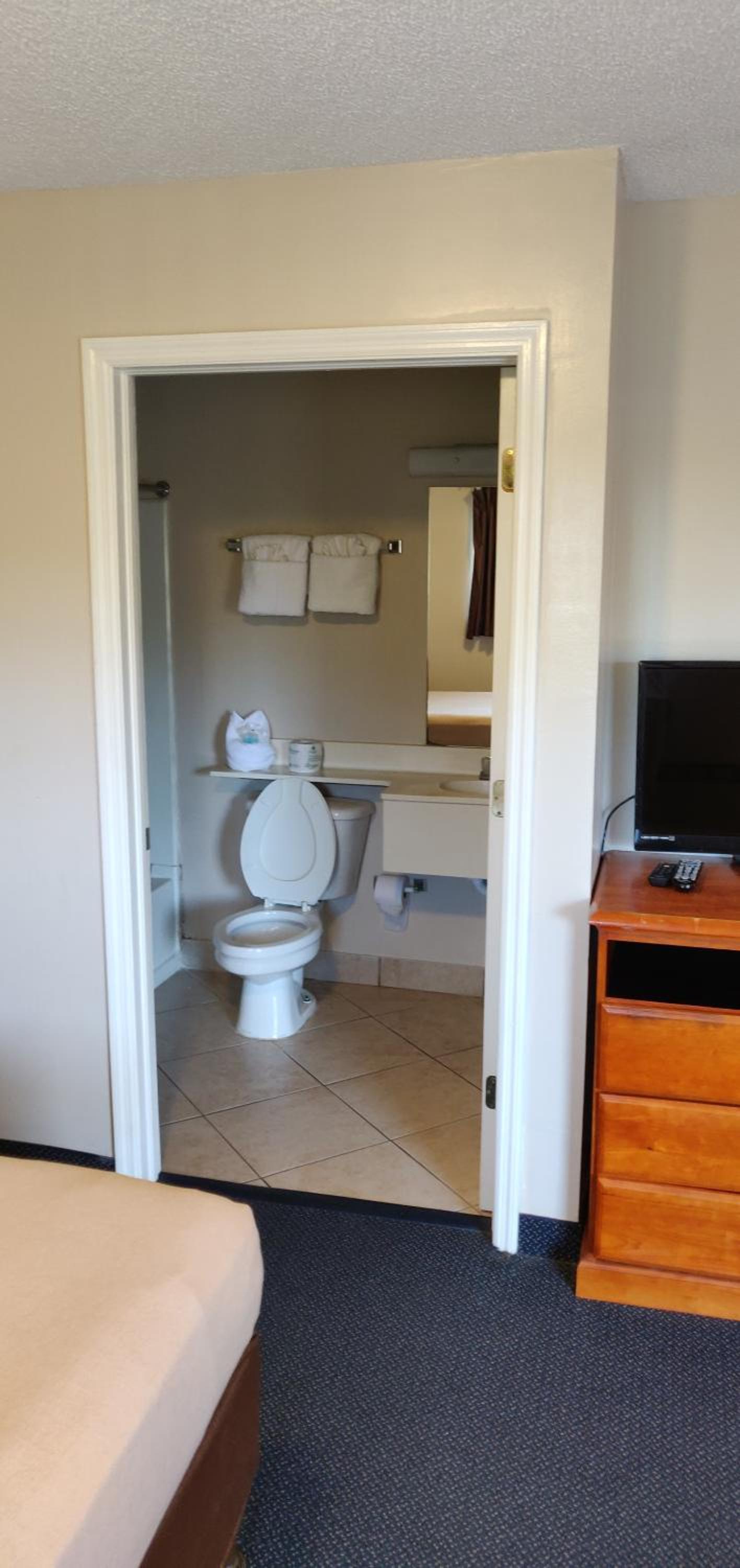 Tampa Bay Extended Stay - Airport photo 18