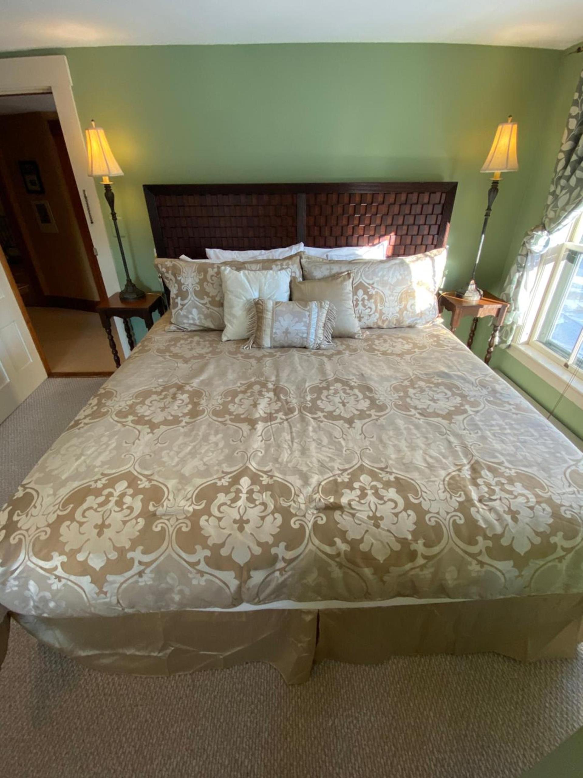 Follansbee Inn photo 13