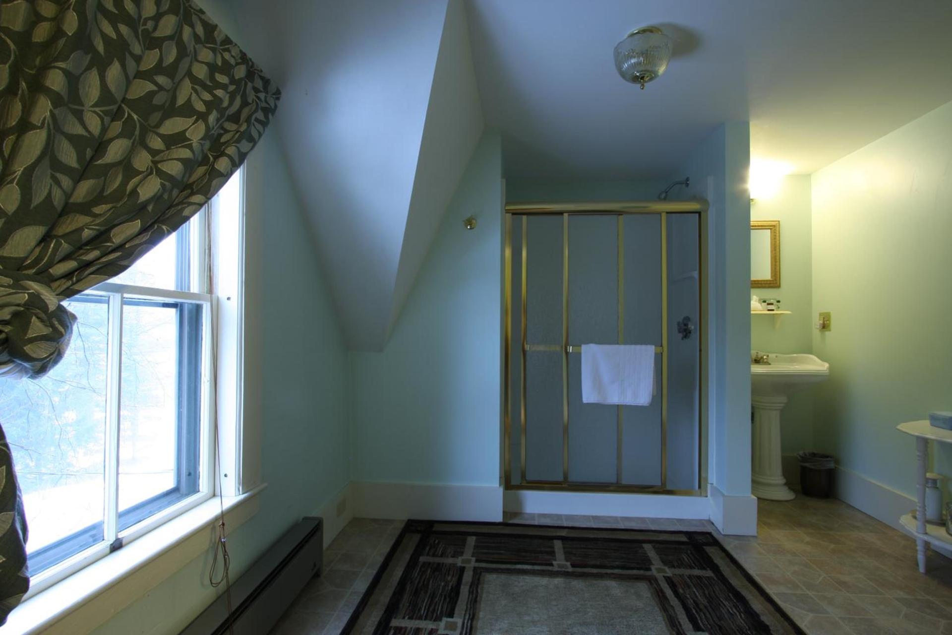 Follansbee Inn photo 15