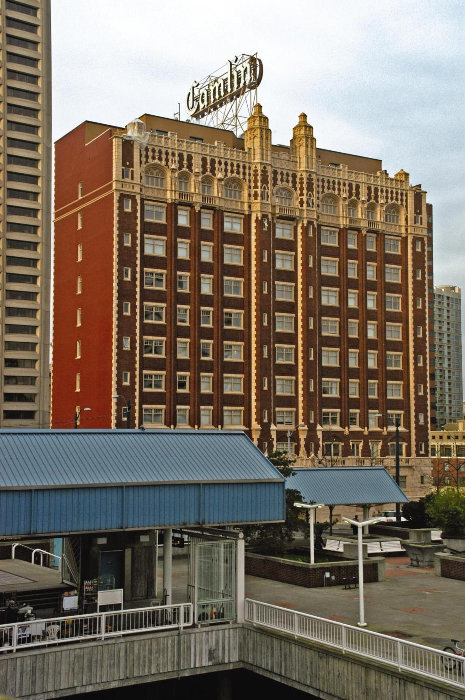 WorldMark Seattle - The Camlin photo 24