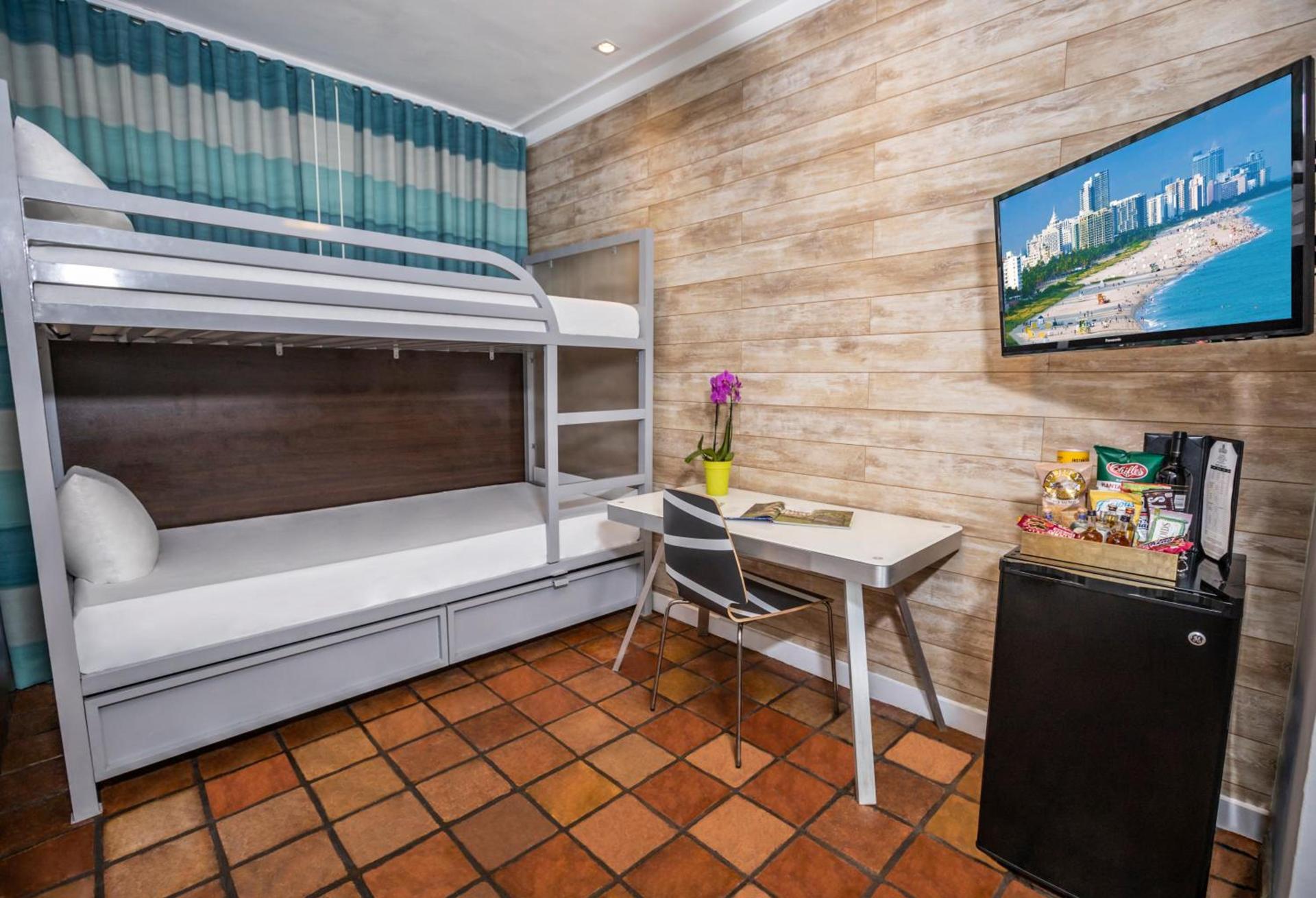 Chesterfield Hotel & Suites photo 22
