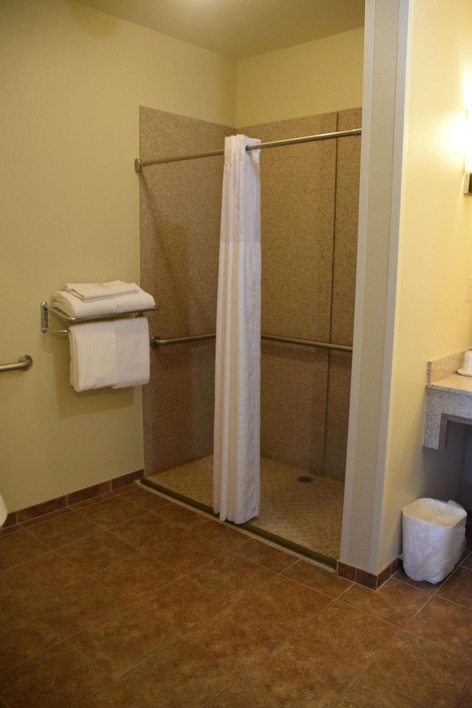 Best Western Dothan Inn & Suites photo 20
