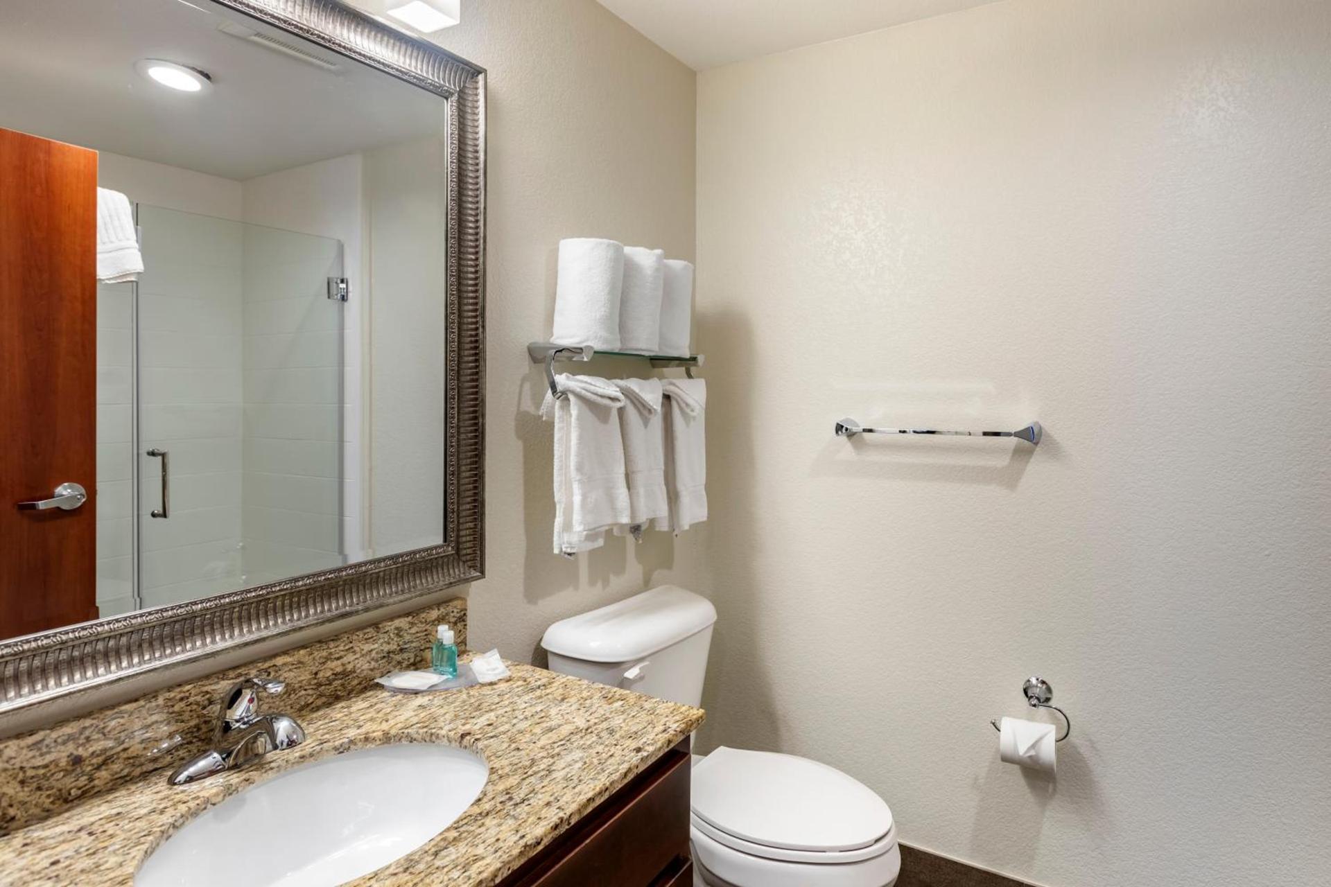 MainStay Suites Near Denver Downtown photo 37