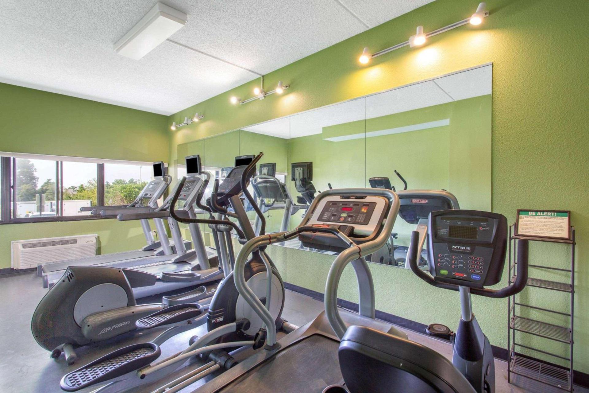 Days Inn by Wyndham Absecon Atlantic City Area photo 5