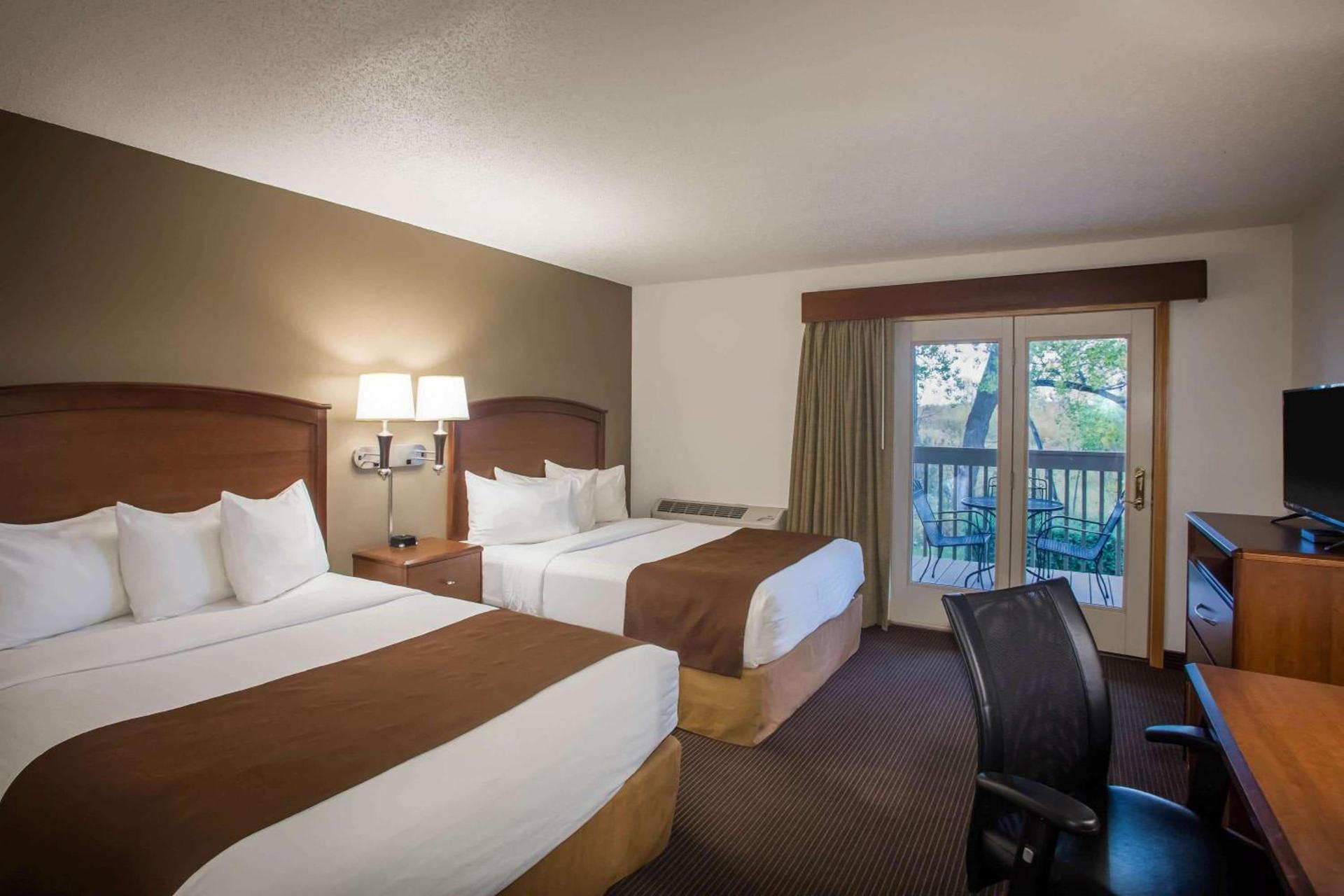 AmericInn by Wyndham Baudette photo 74