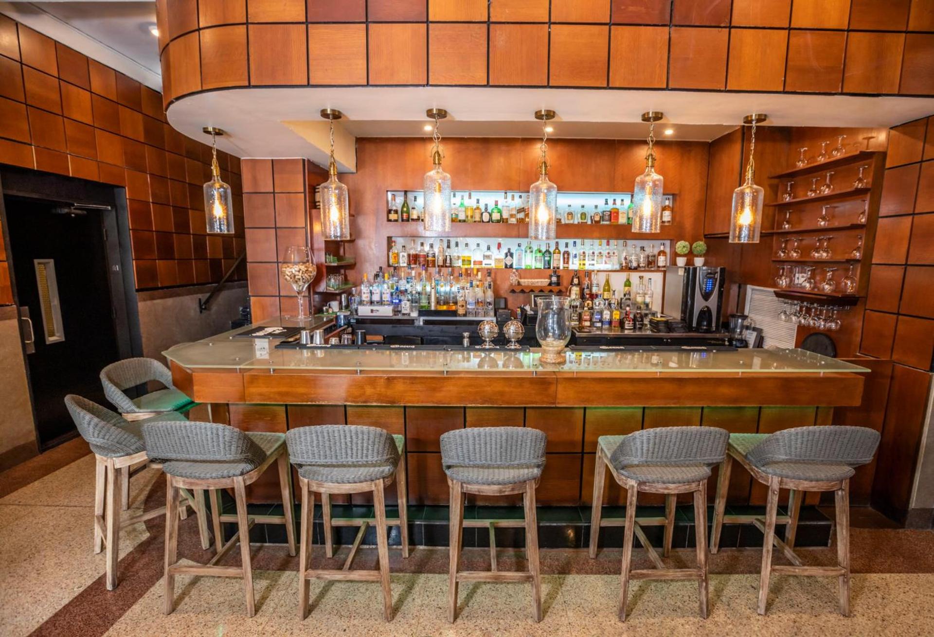 Chesterfield Hotel & Suites photo 42