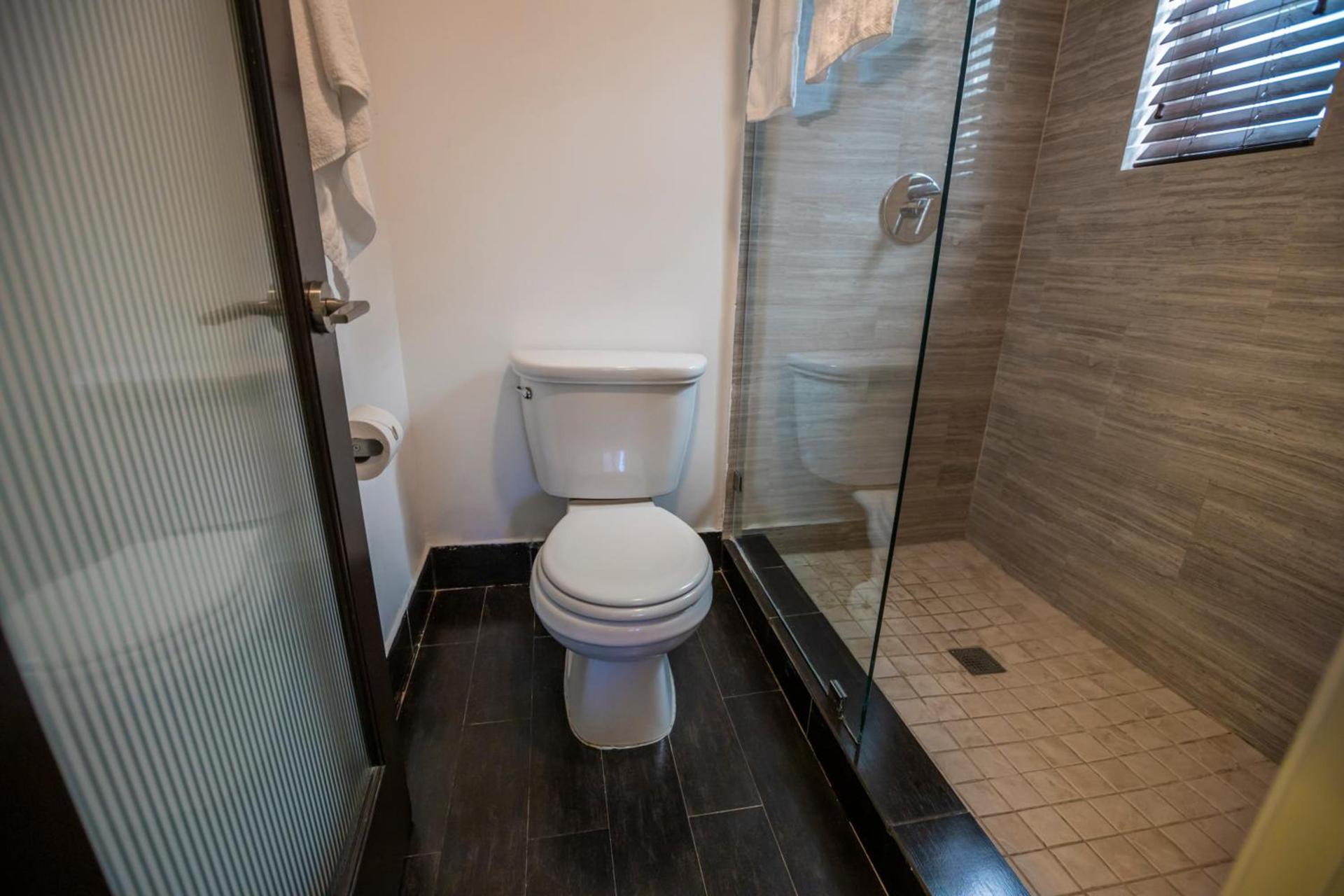 Riviera Suites photo 73