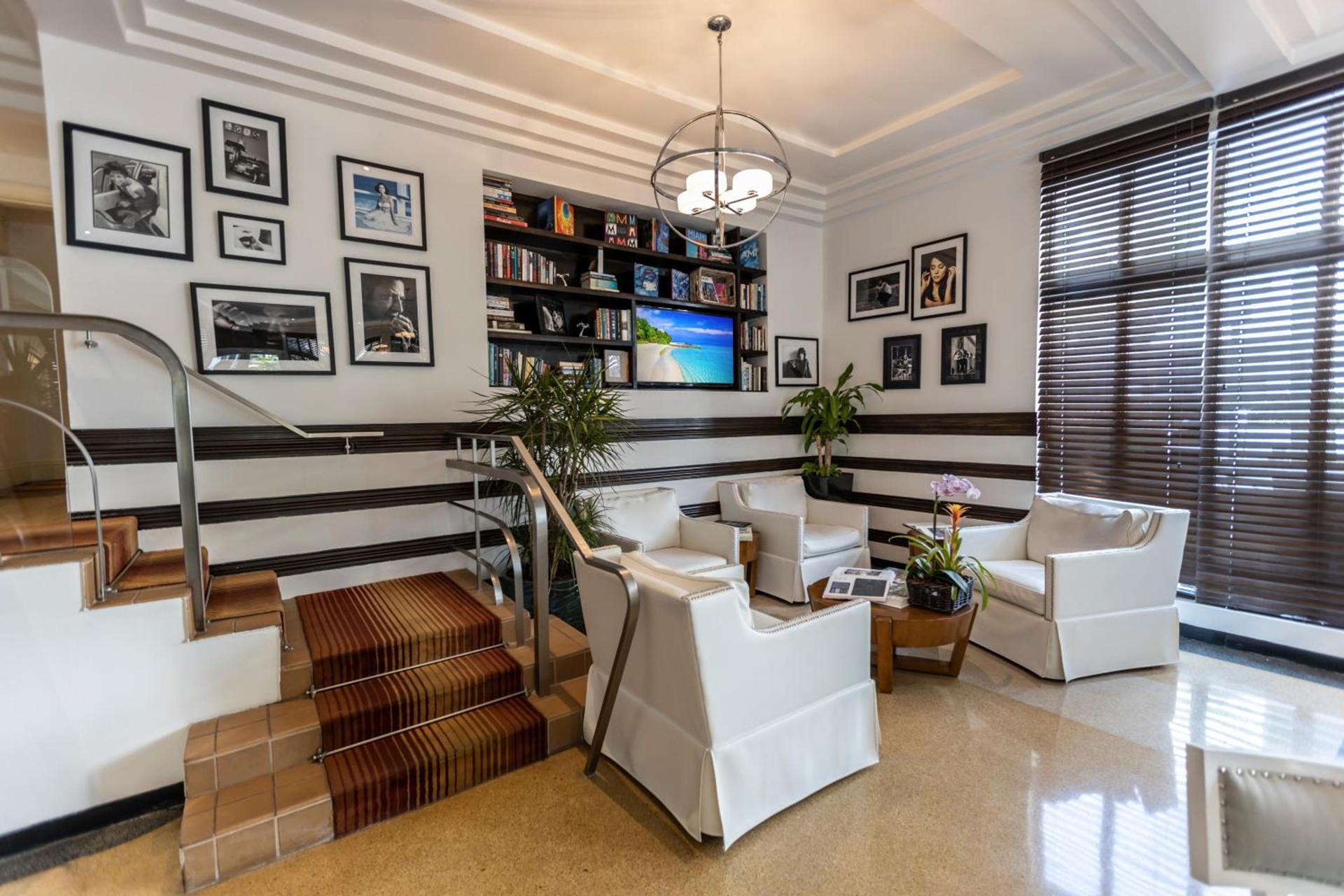Riviera Suites photo 53