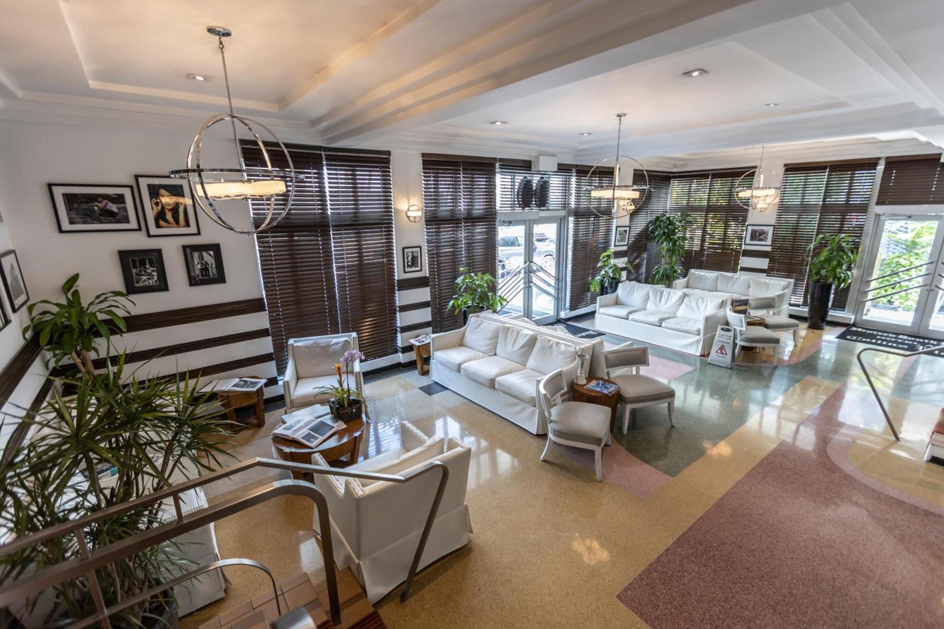 Riviera Suites photo 9