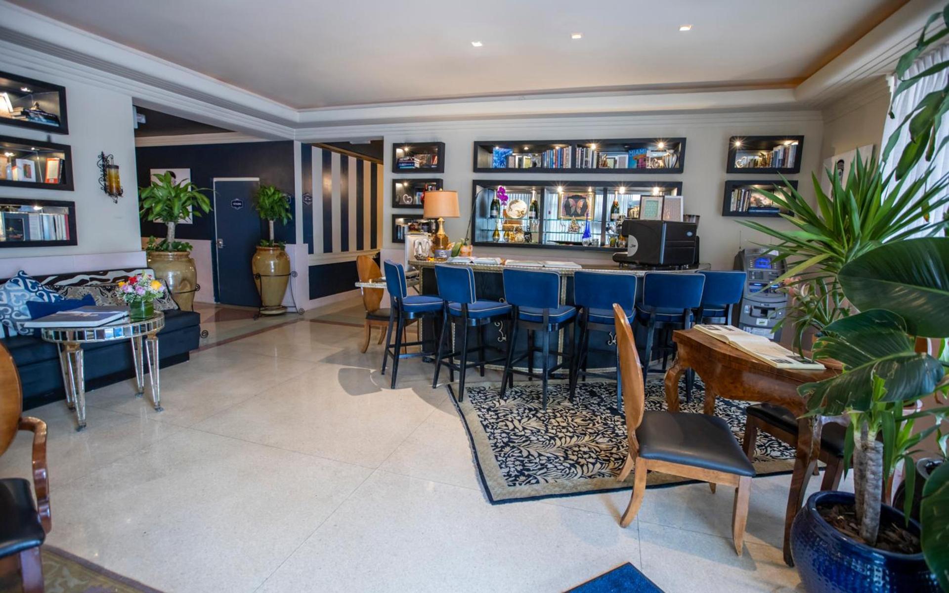 Riviera Suites photo 16