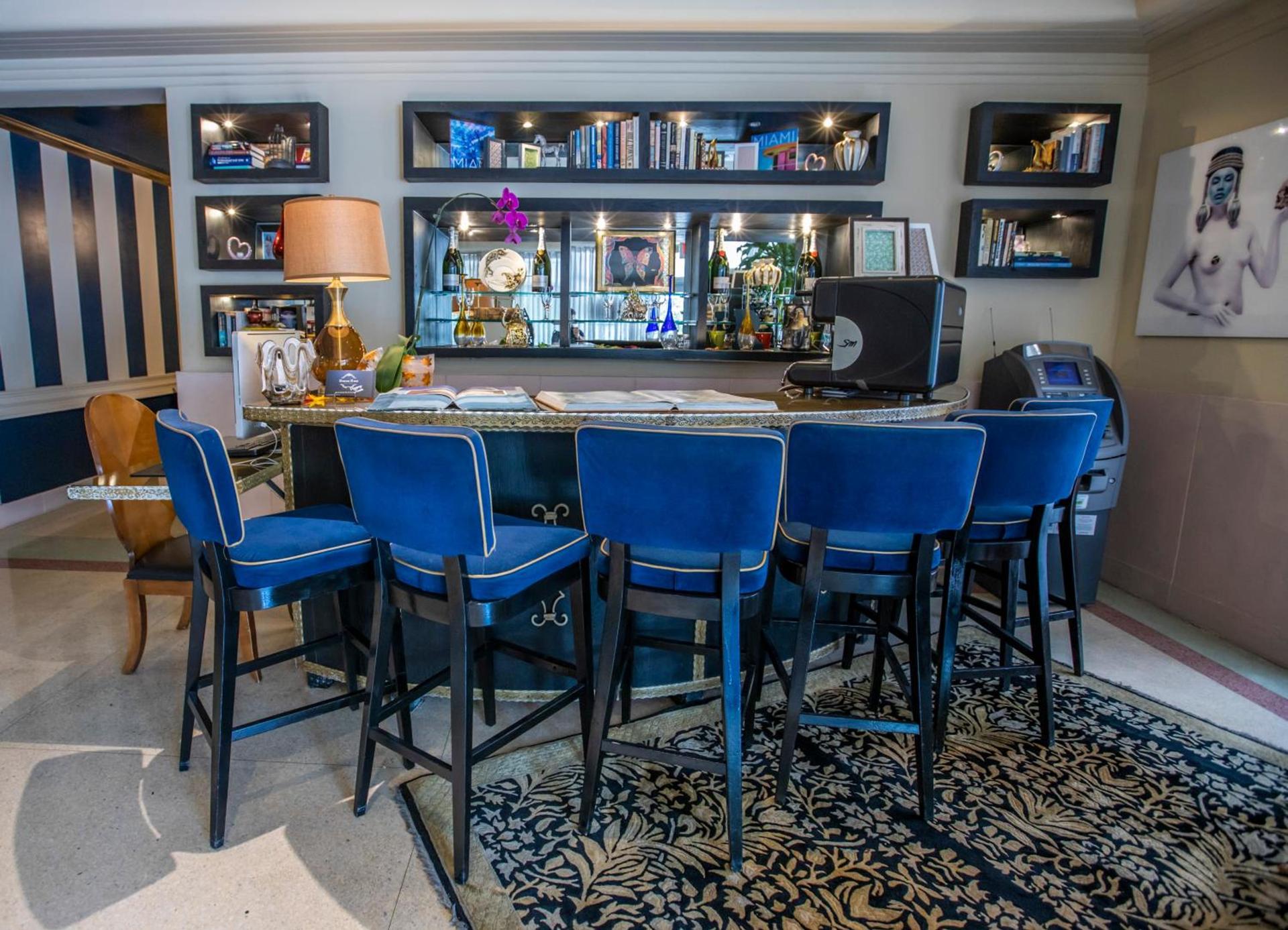 Riviera Suites photo 17