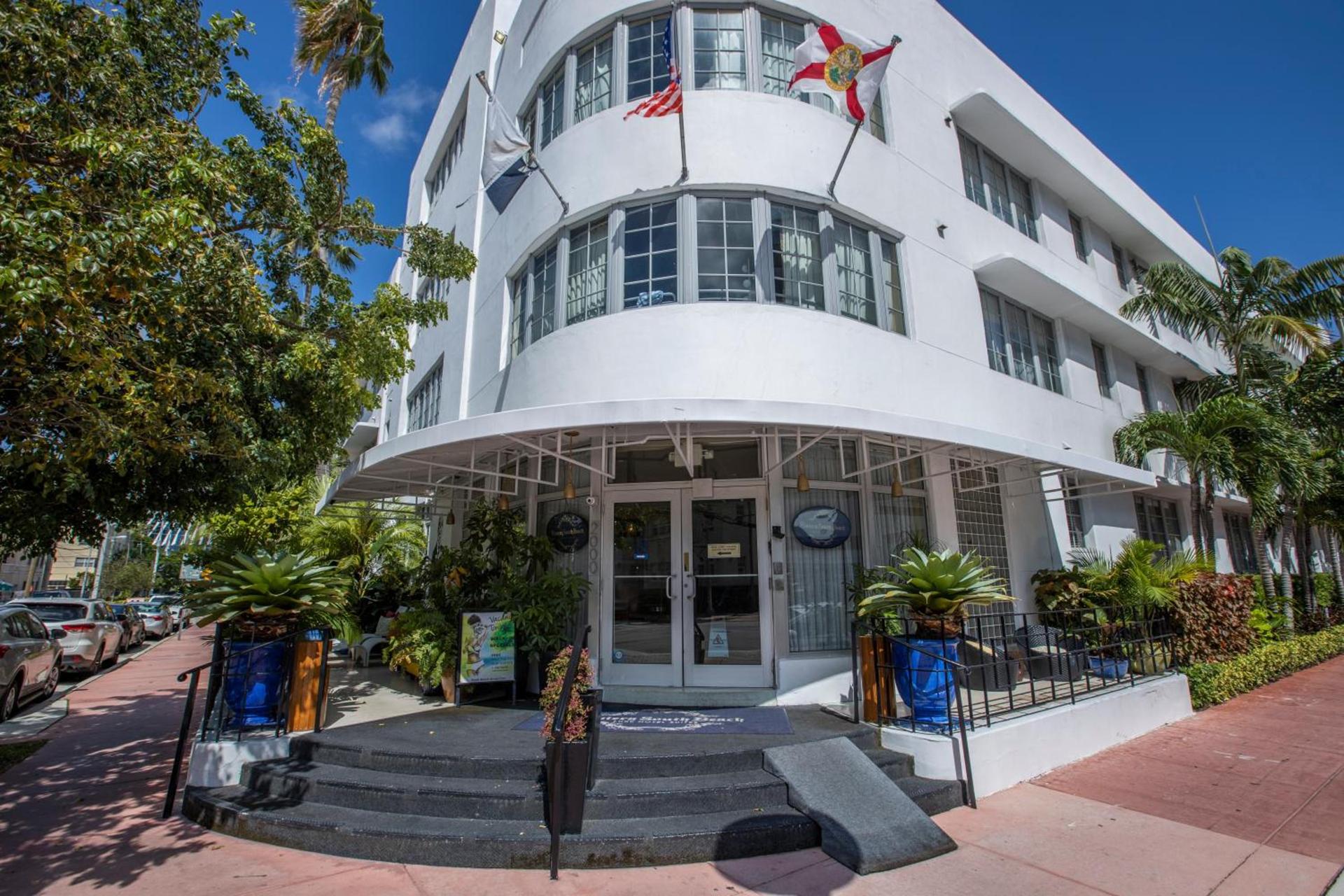 Riviera Suites photo 1
