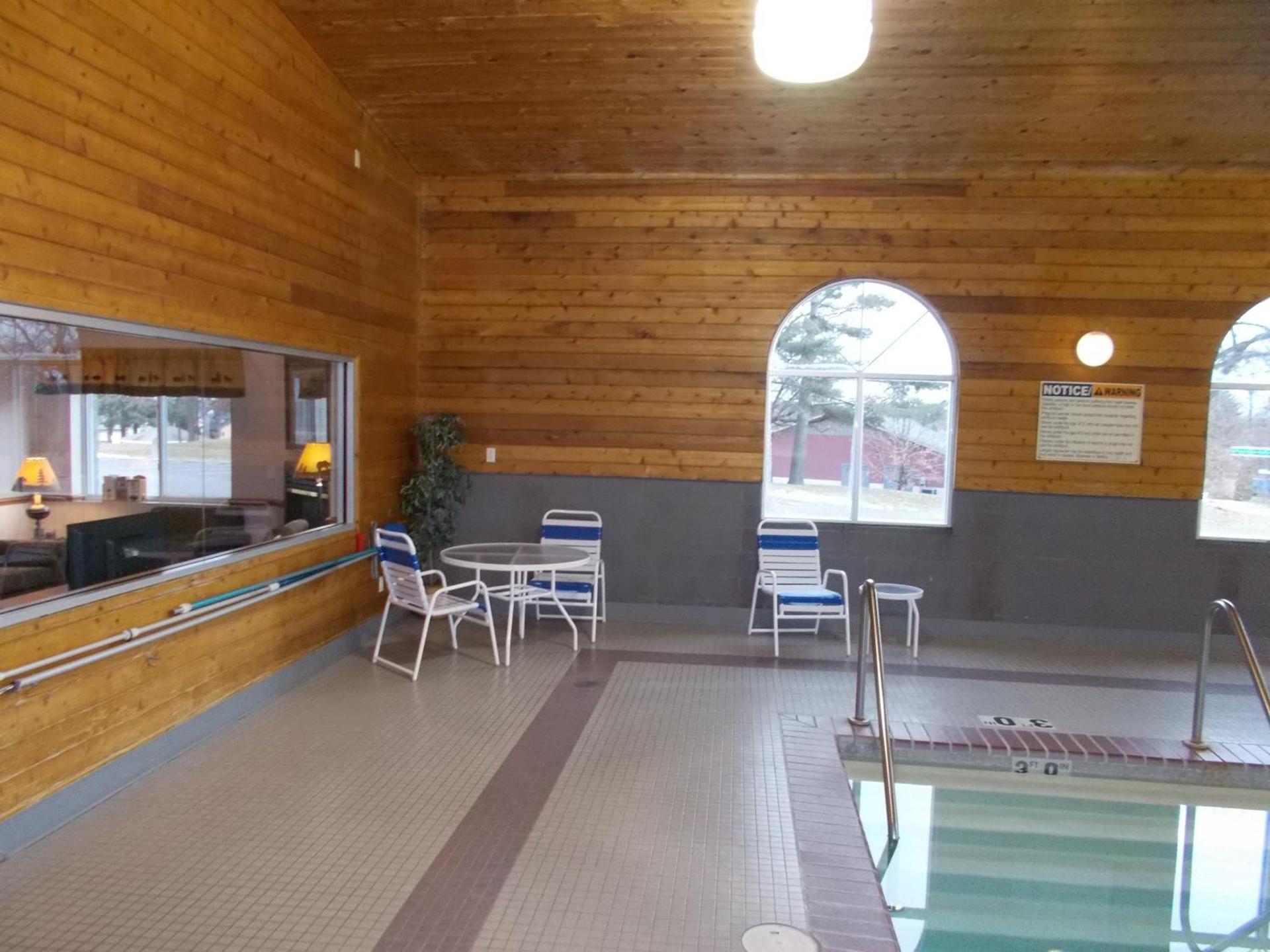 Northwoods Best Inn - Chetek photo 27