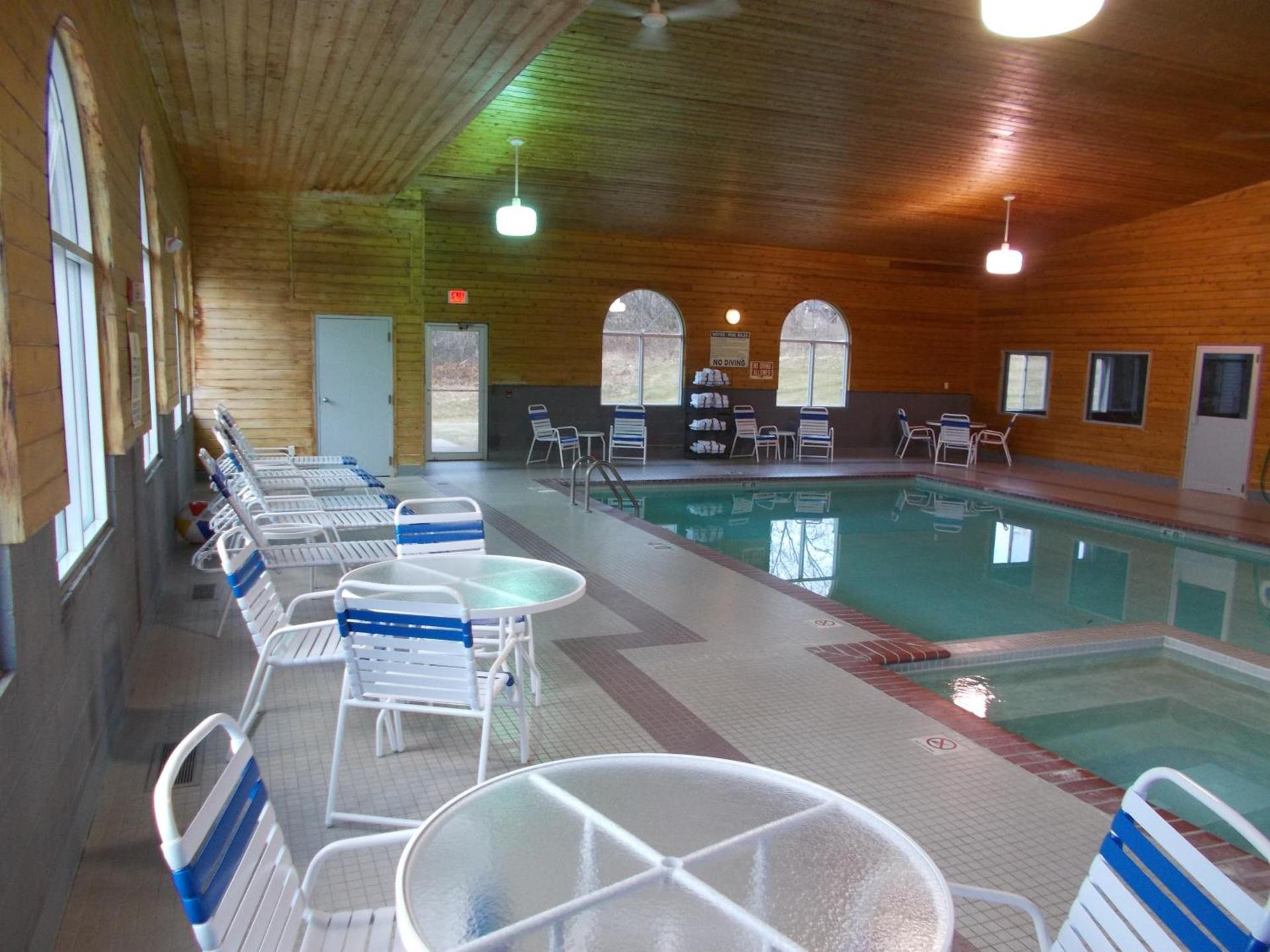 Northwoods Best Inn - Chetek photo 26