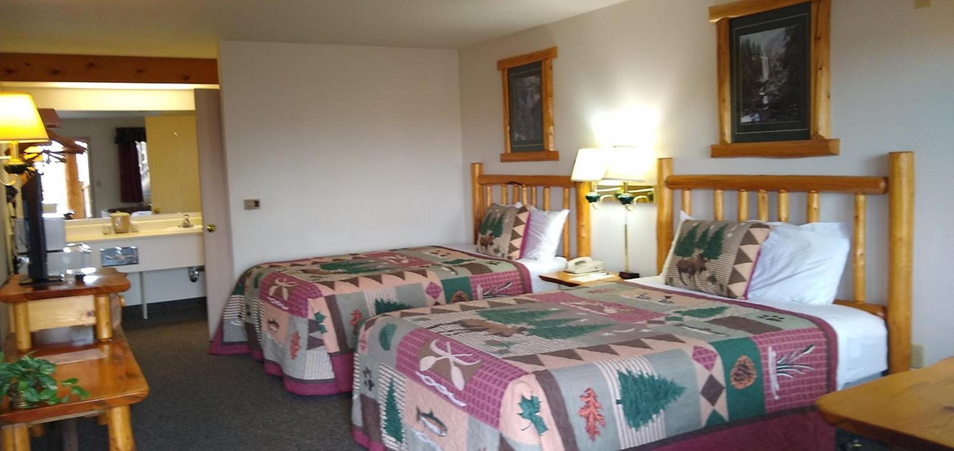 Ponderosa Motel photo 11