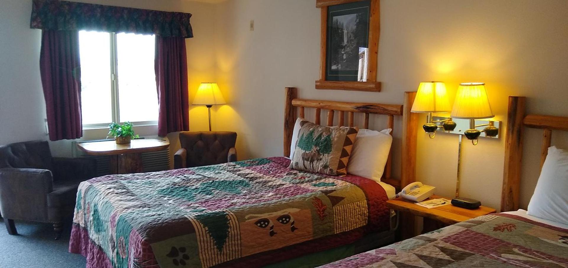 Ponderosa Motel photo 5