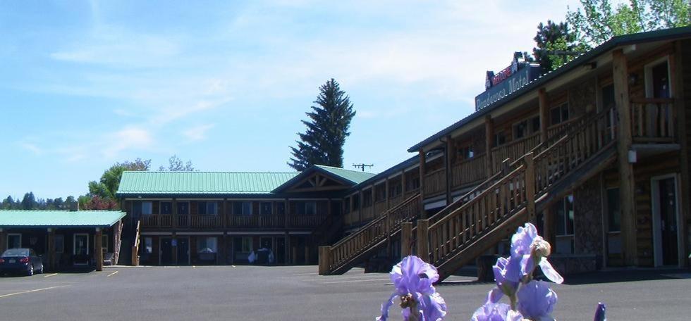 Ponderosa Motel photo 1