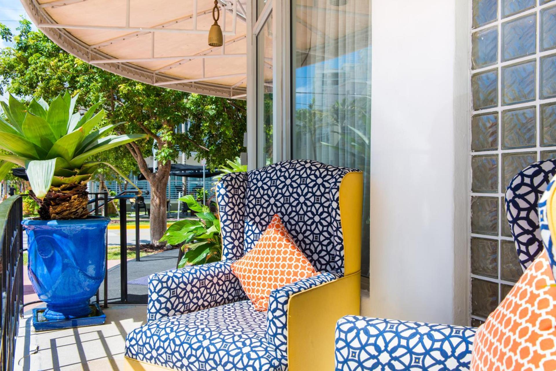 Riviera Suites photo 13