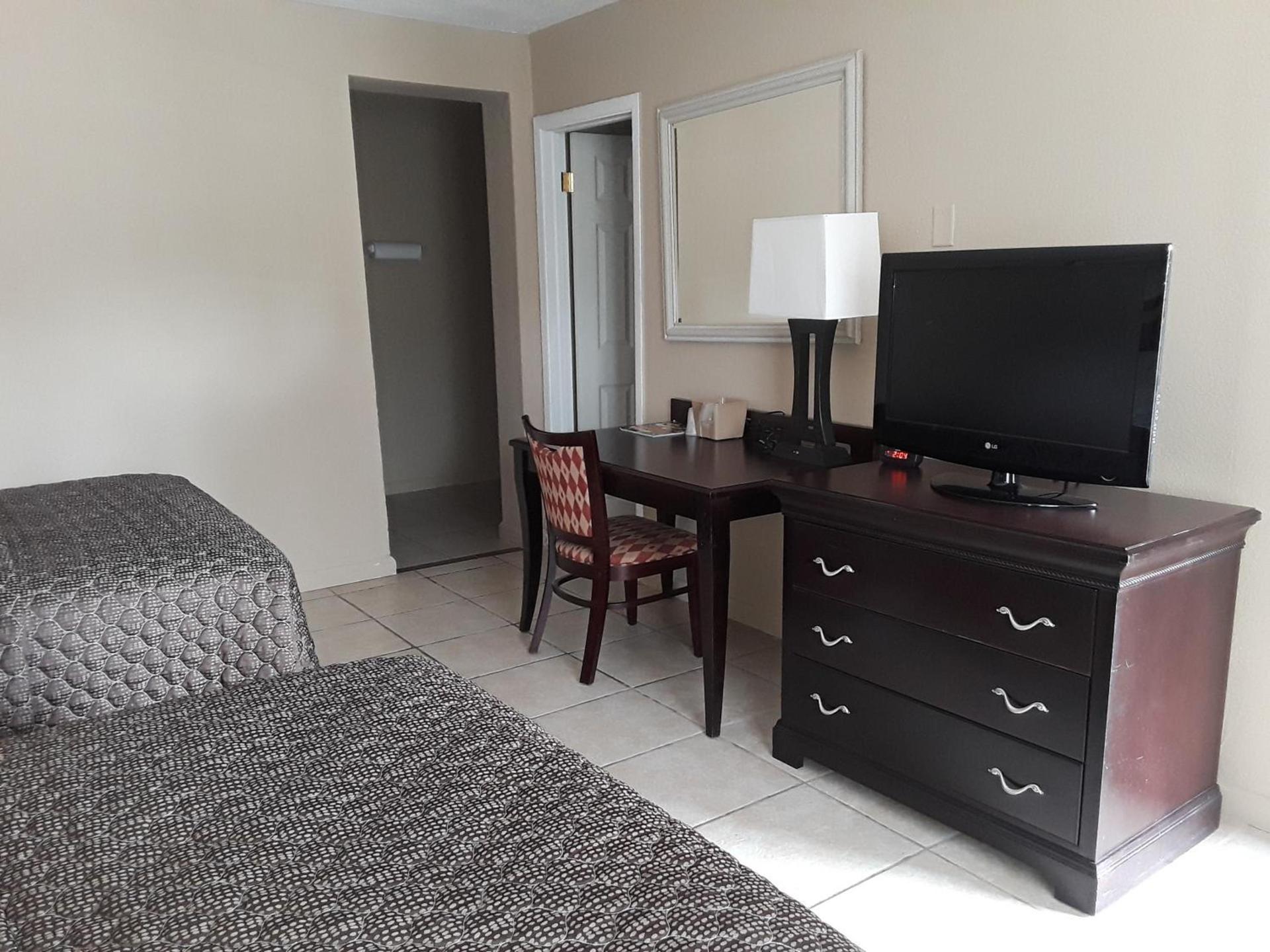 Budget Lodge Mount Dora photo 10