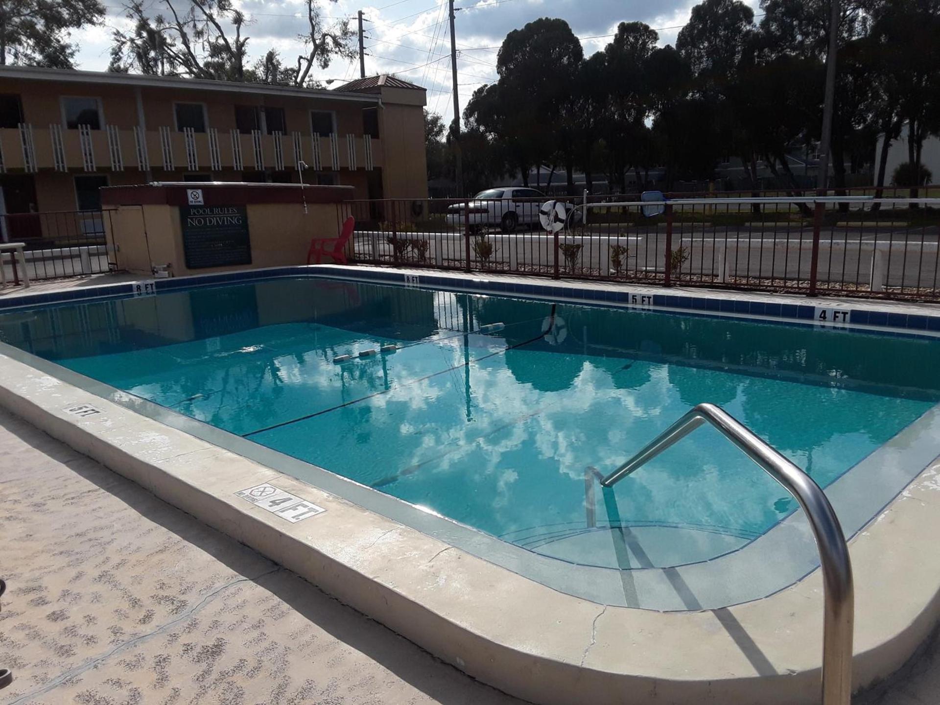 Budget Lodge Mount Dora photo 2