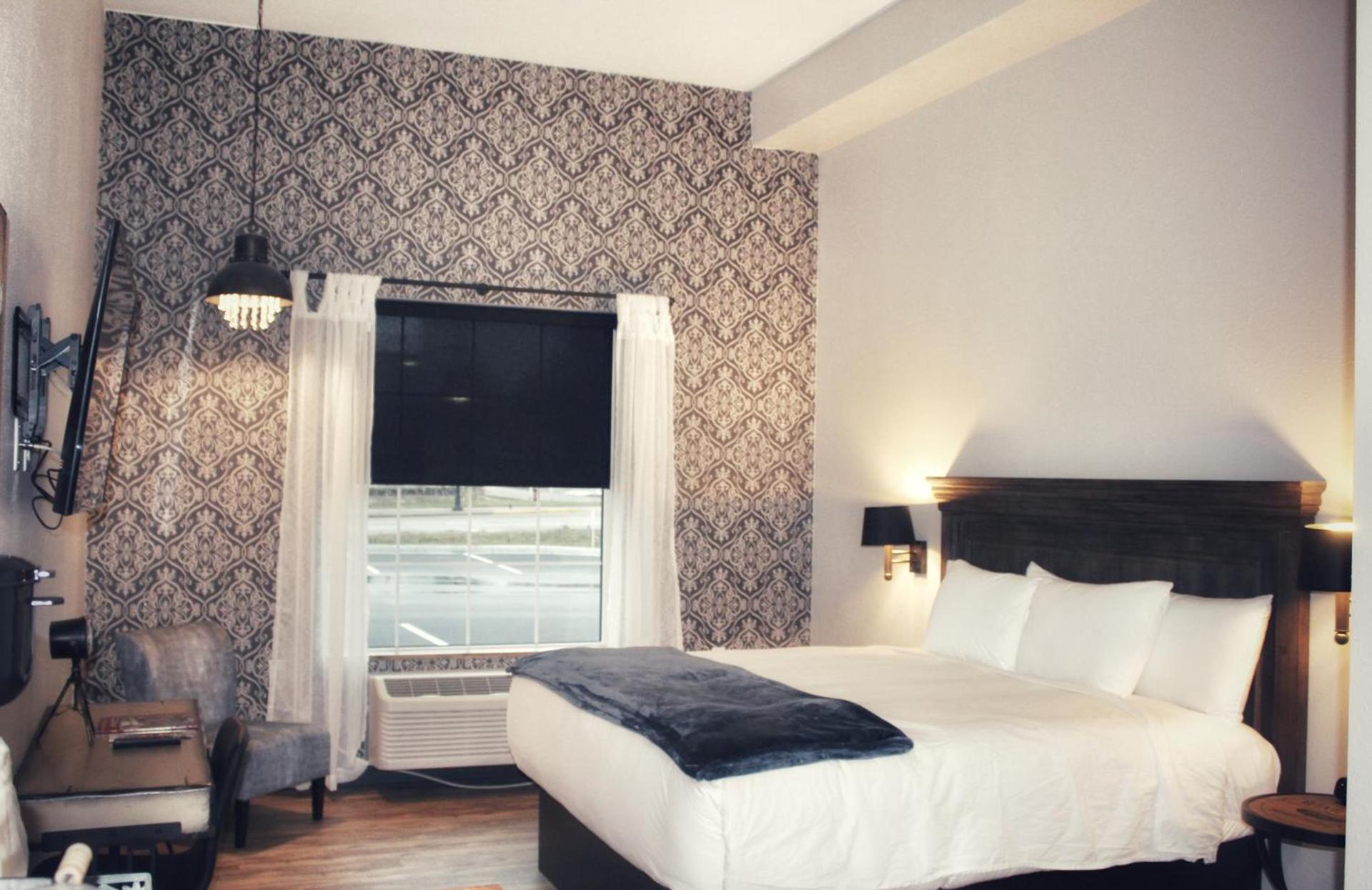 Waterfront Hotel photo 37