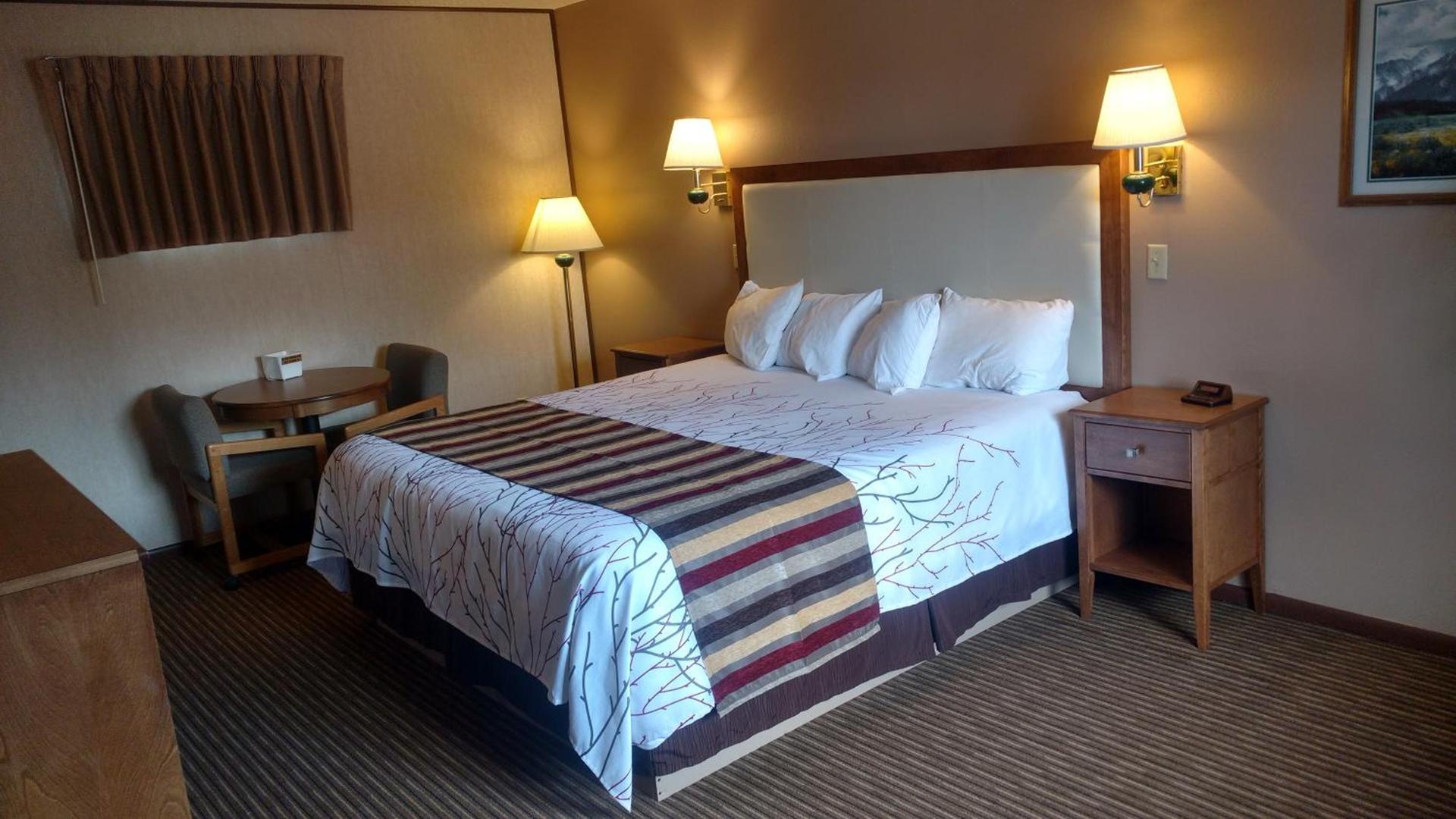 Stagecoach Inn & Suites photo 11