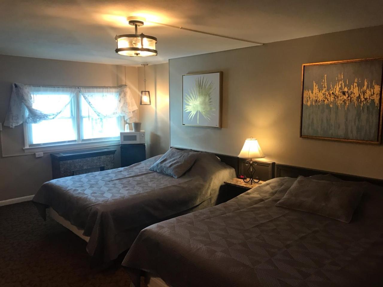 Simmons Motel and Suites photo 12