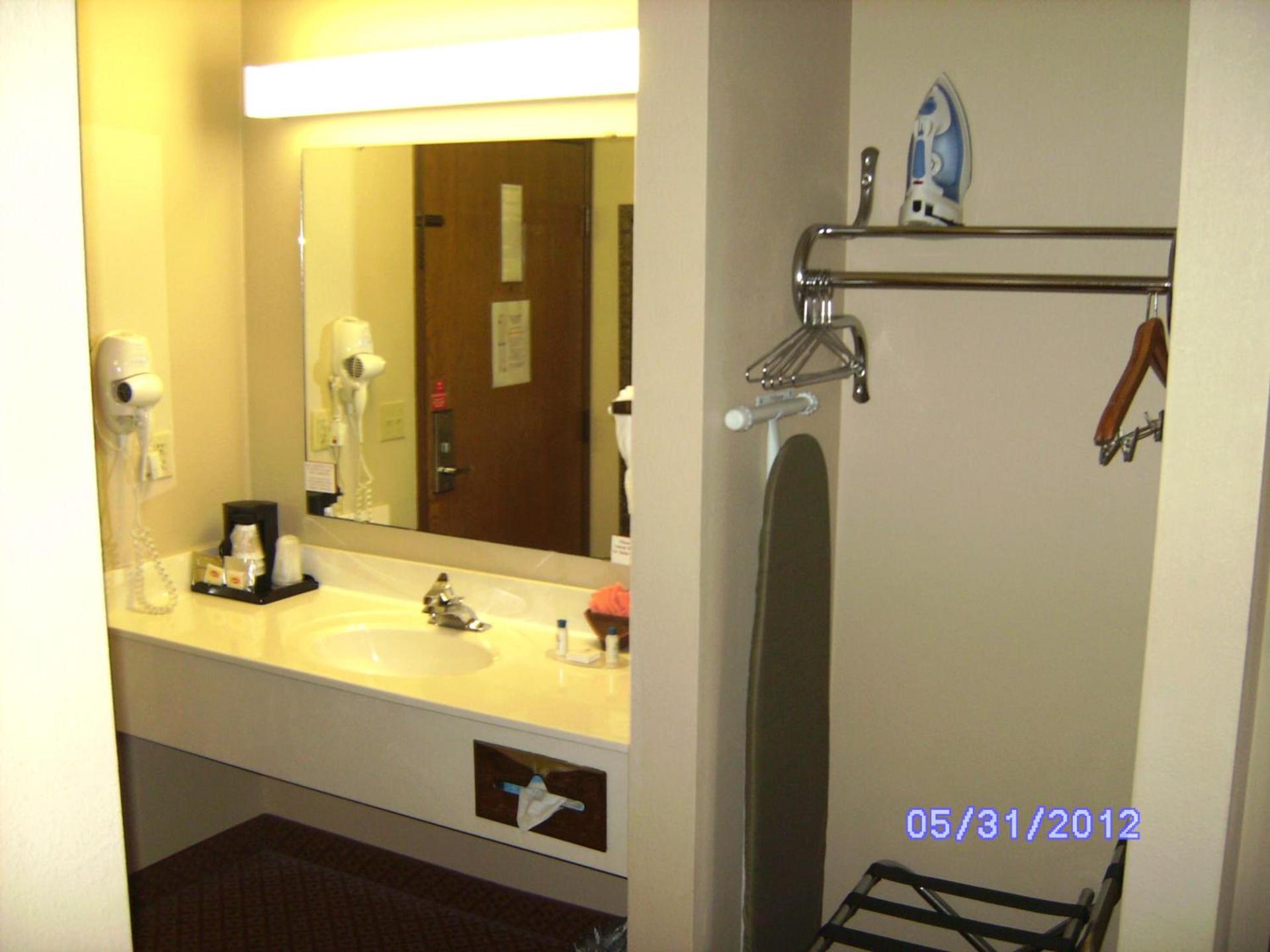 All American Inn & Suites Branson photo 49