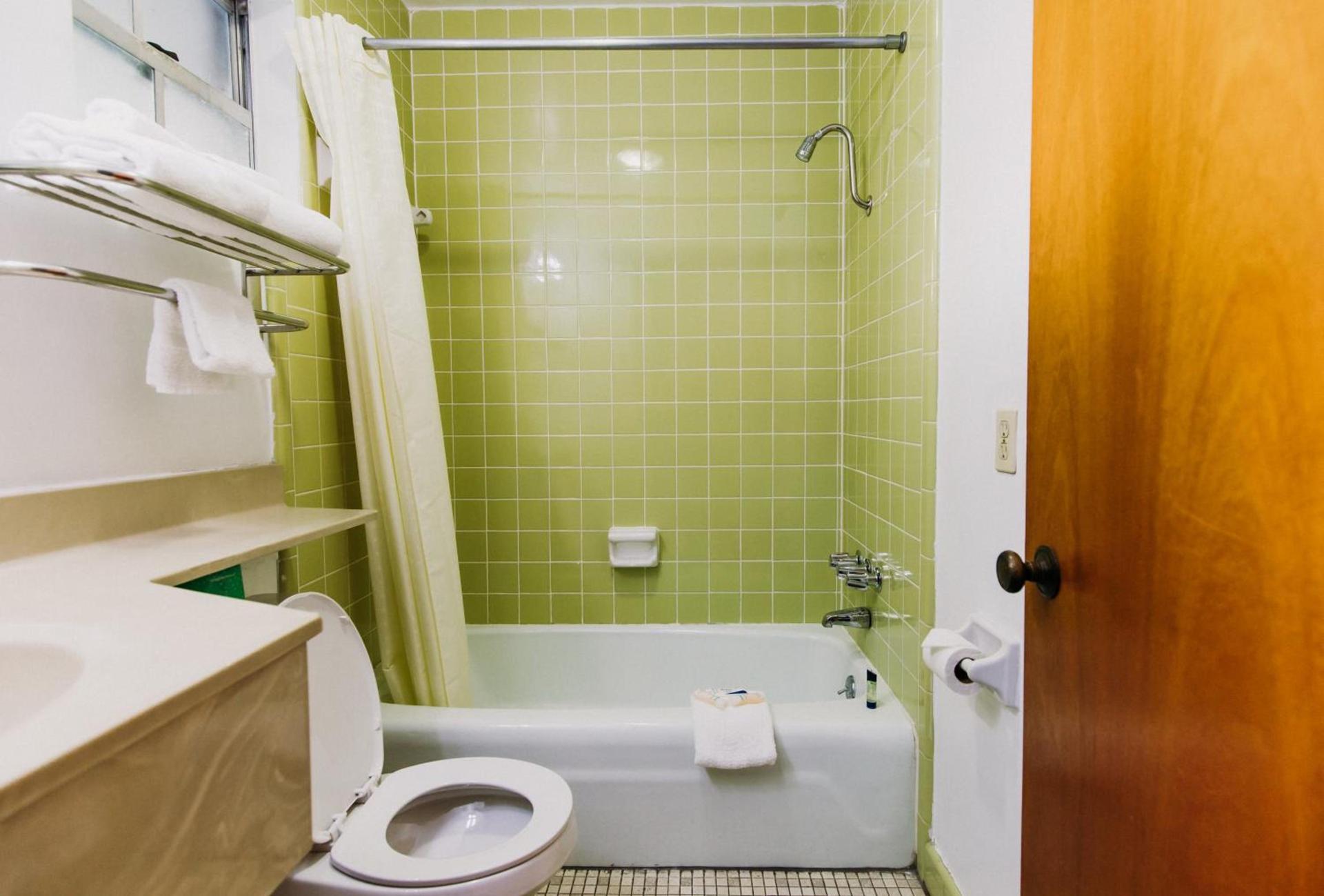 Economy Inn Historic District photo 36