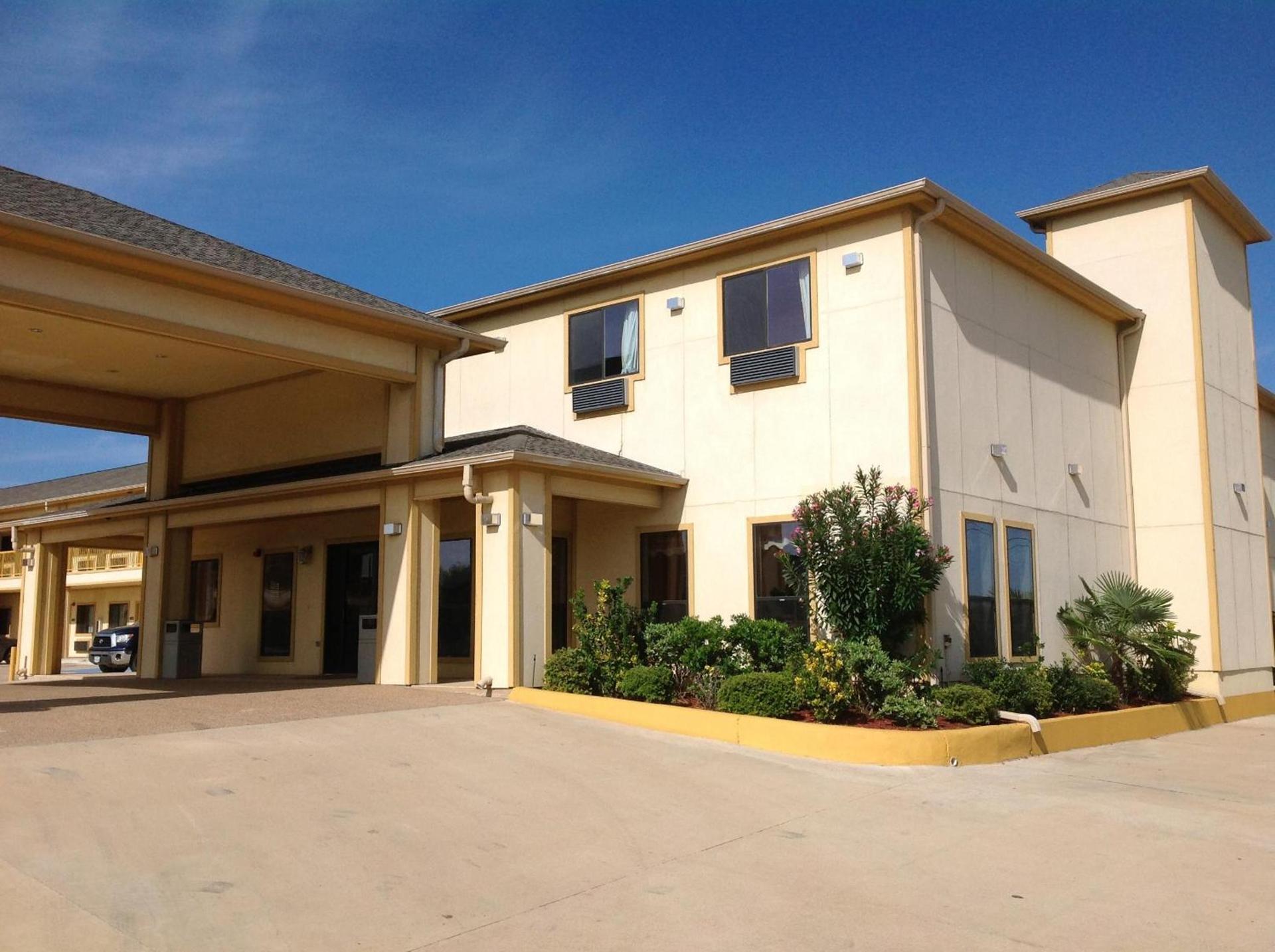 Budgetel Inn and Suites photo 16