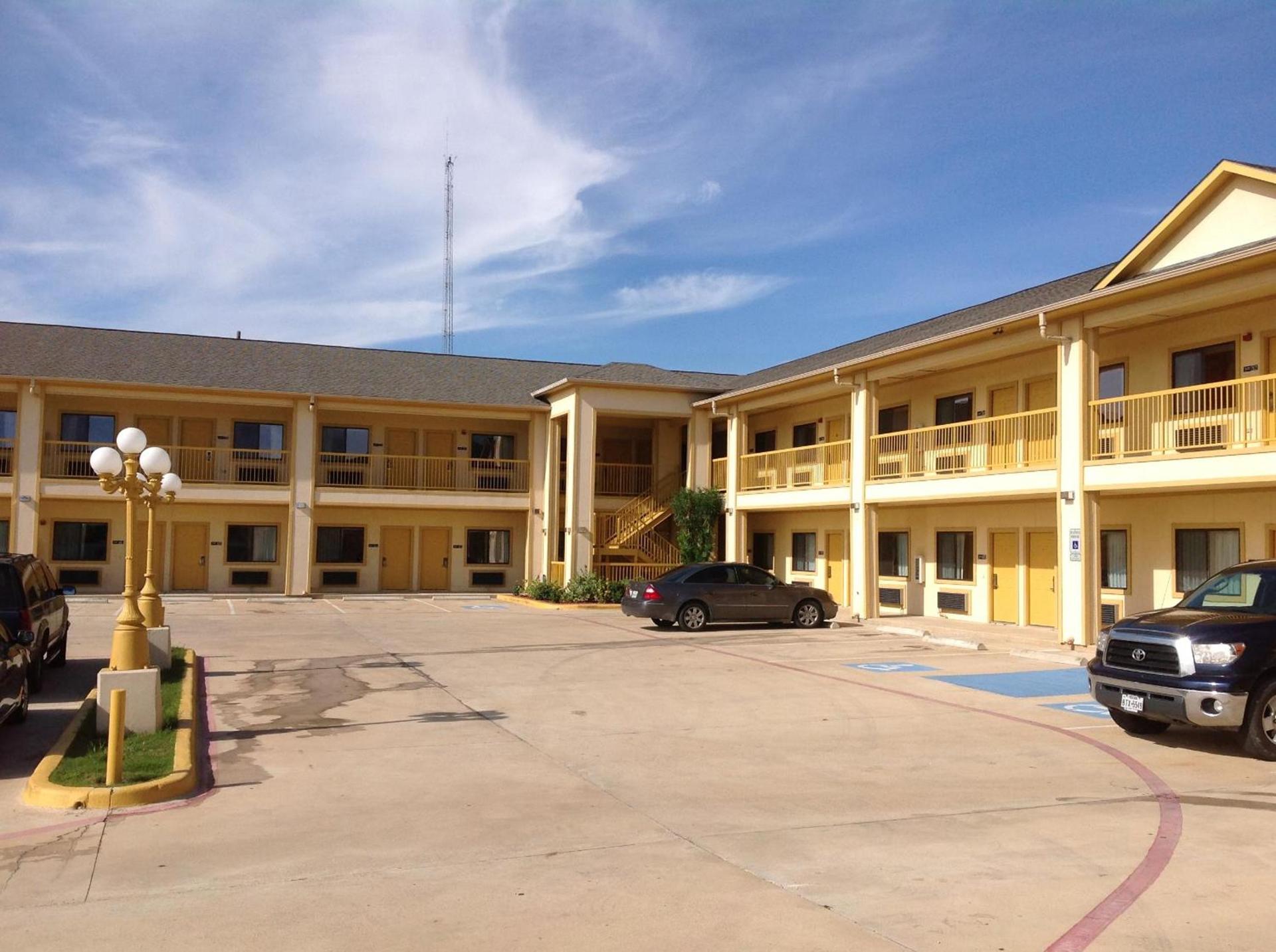 Budgetel Inn and Suites photo 14
