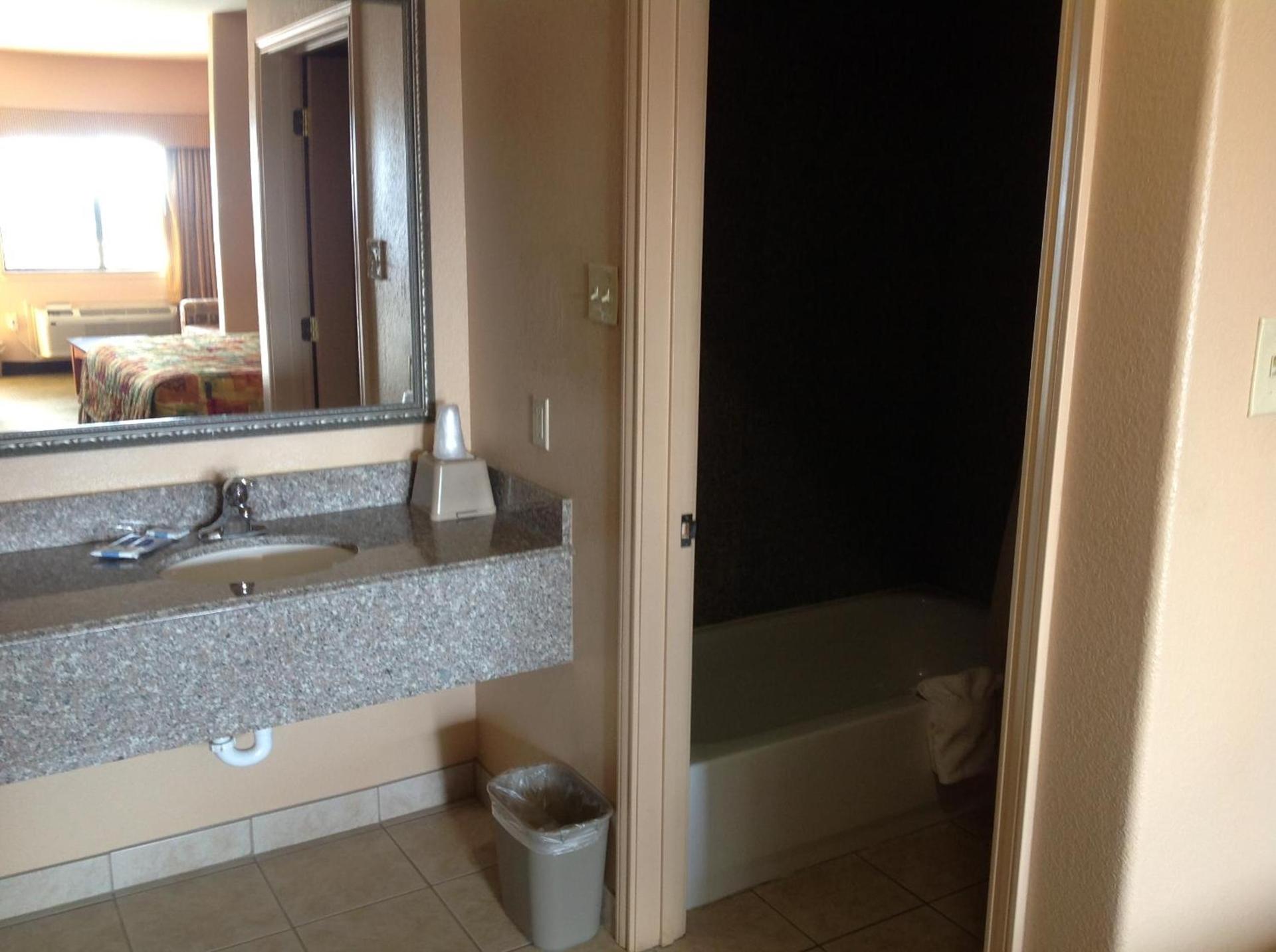 Budgetel Inn and Suites photo 13