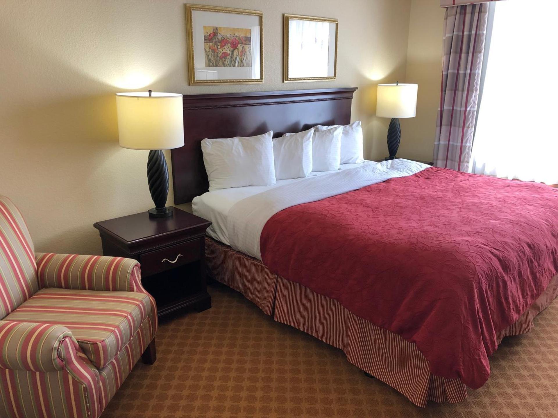 AmericInn by Wyndham Iron Mountain photo 46