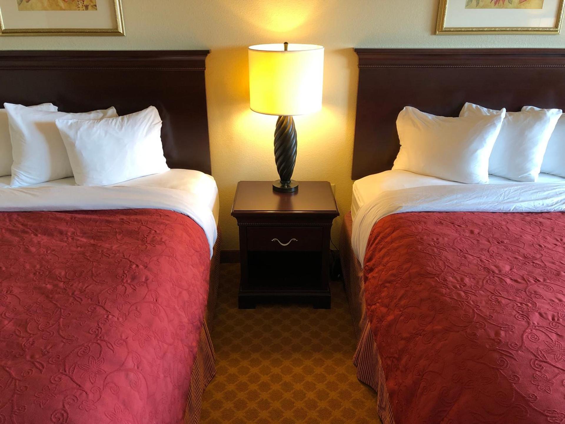 AmericInn by Wyndham Iron Mountain photo 44