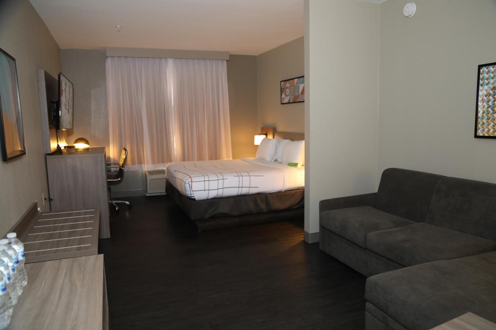 La Quinta by Wyndham Montgomery photo 62