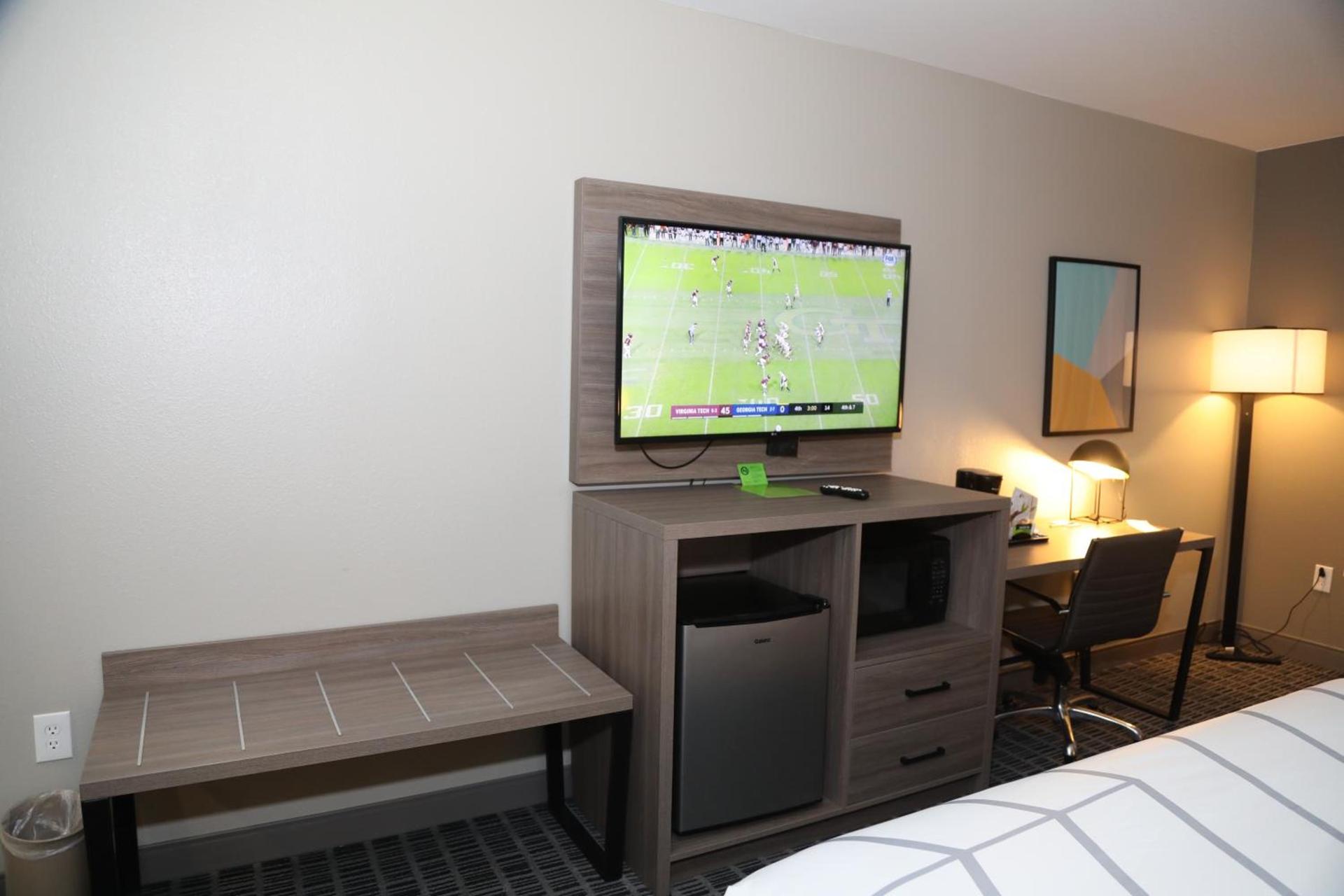 La Quinta by Wyndham Montgomery photo 49