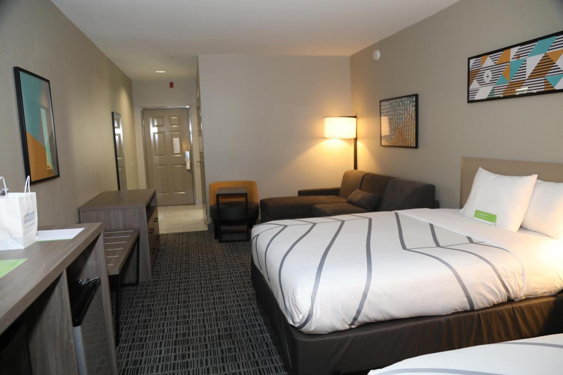 La Quinta by Wyndham Montgomery photo 41