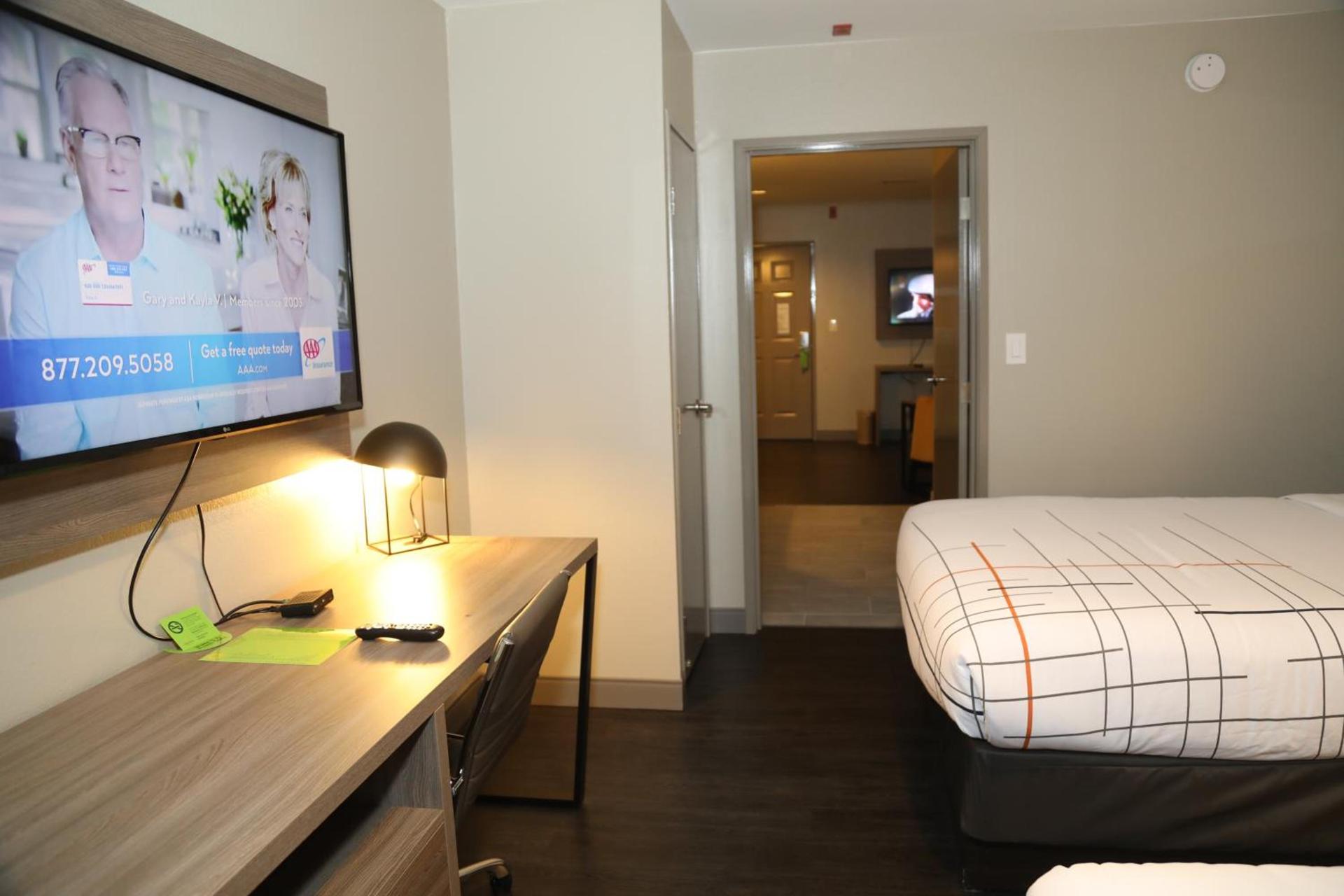 La Quinta by Wyndham Montgomery photo 13