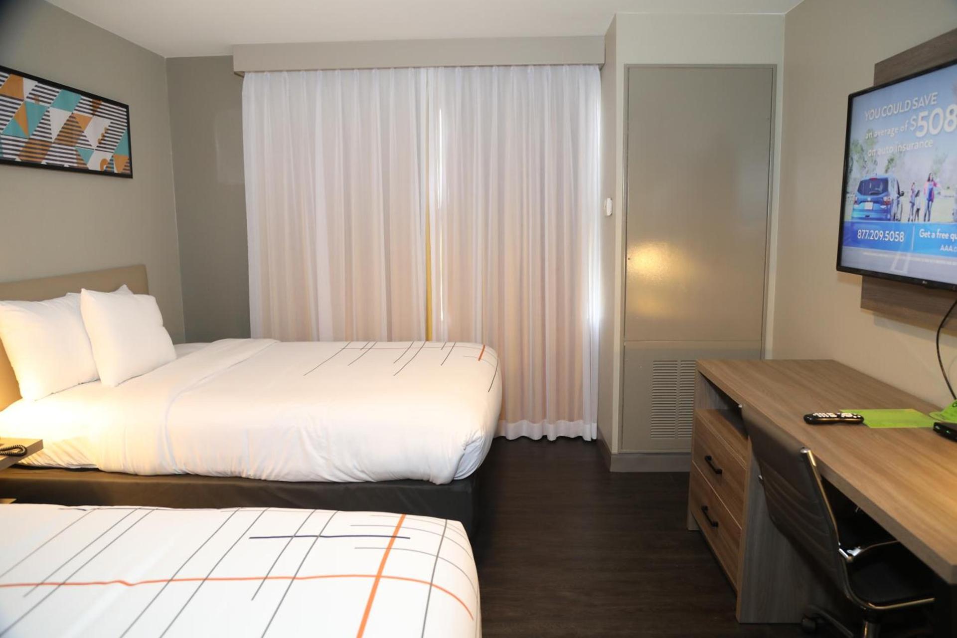 La Quinta by Wyndham Montgomery photo 15