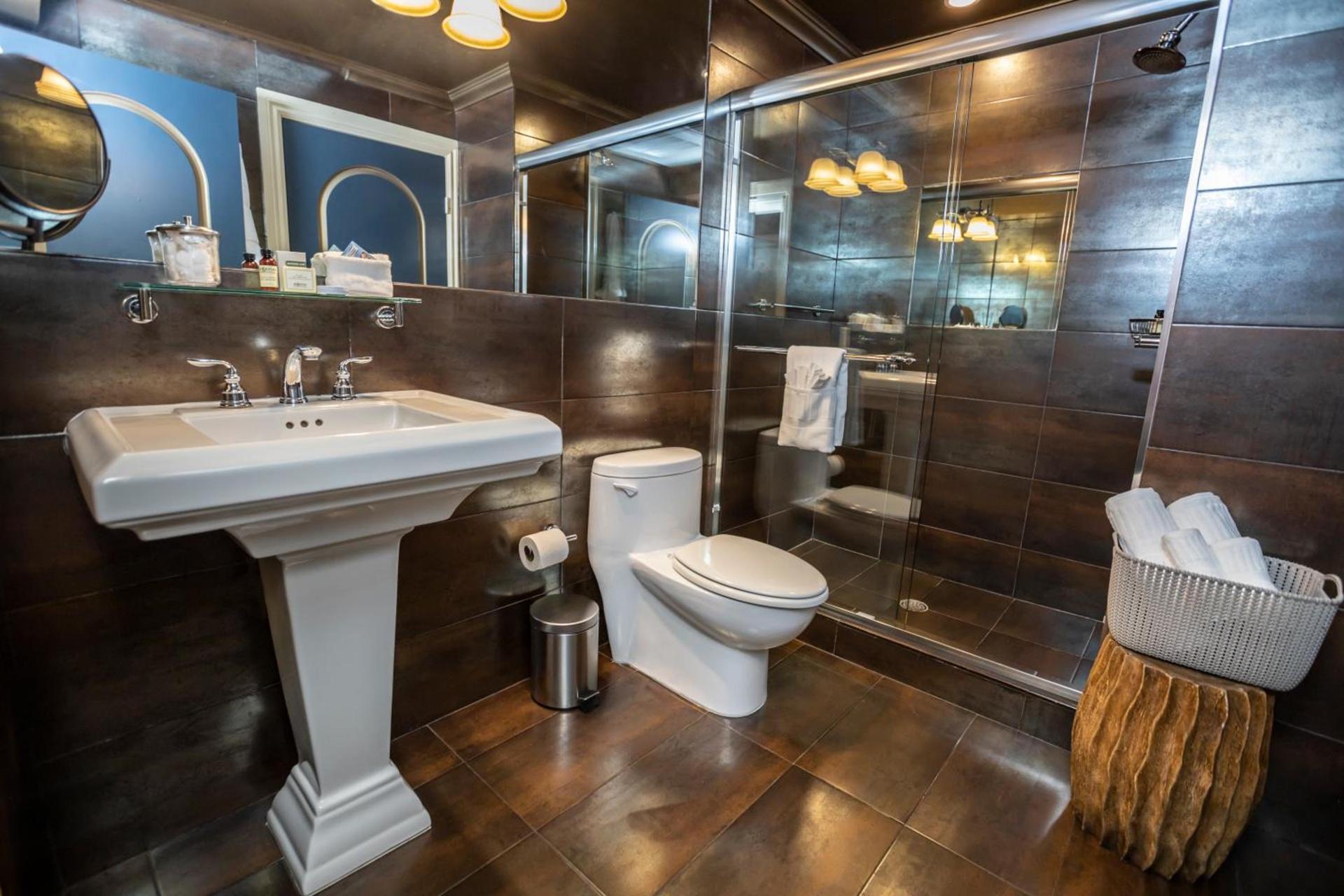 Riviera Suites photo 81