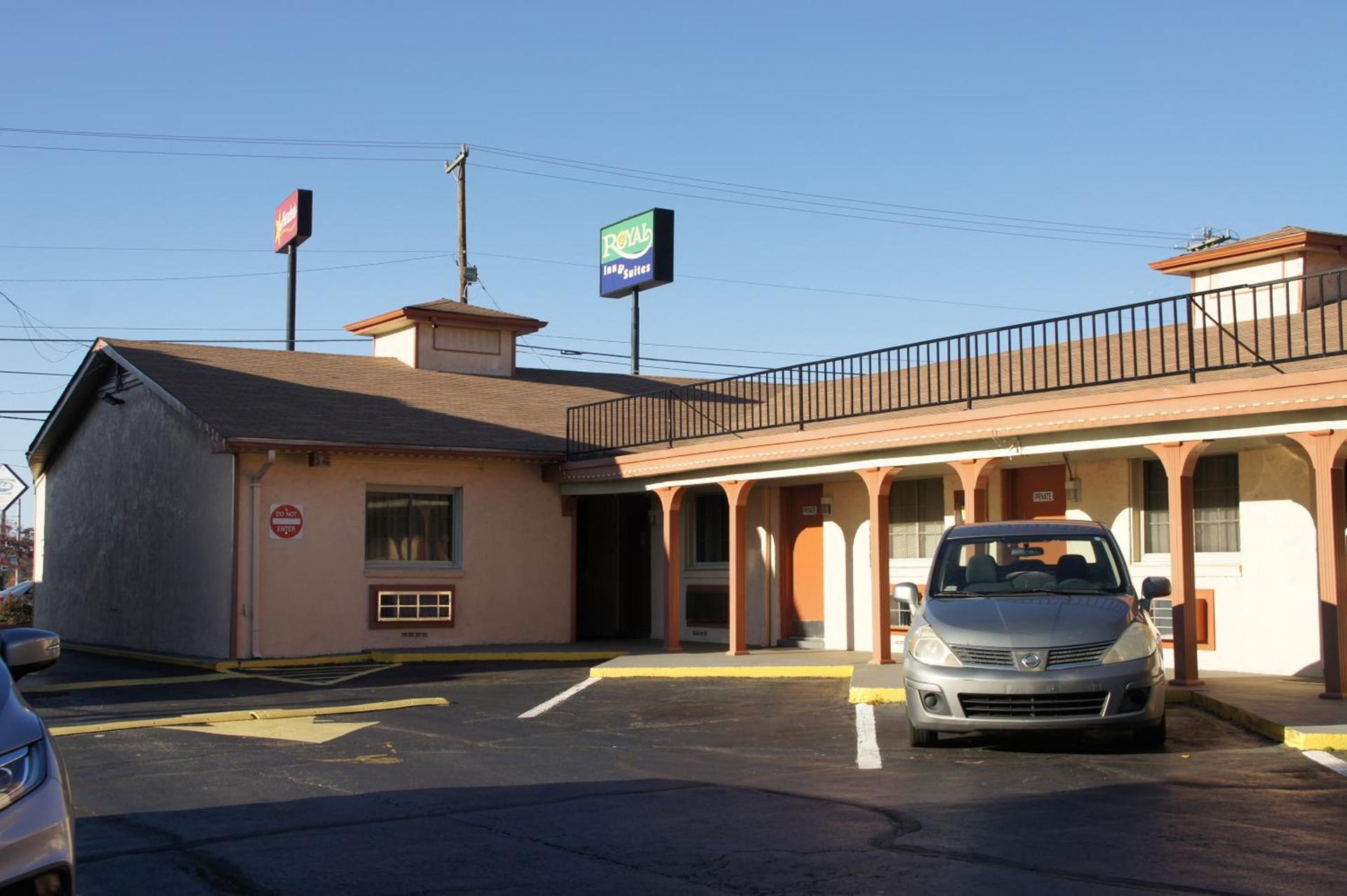 Royalinn & suites photo 1