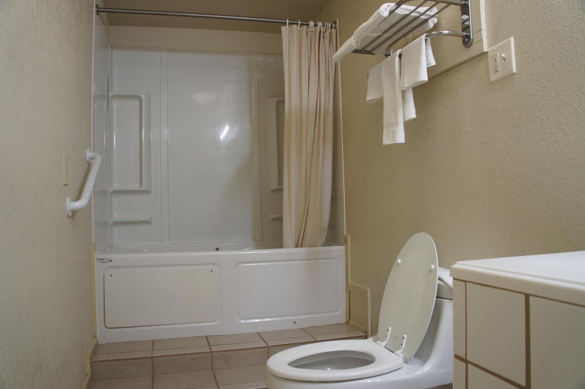 Royalinn & suites photo 26