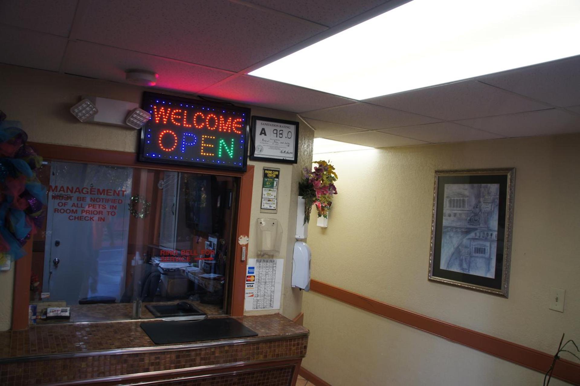Royalinn & suites photo 5
