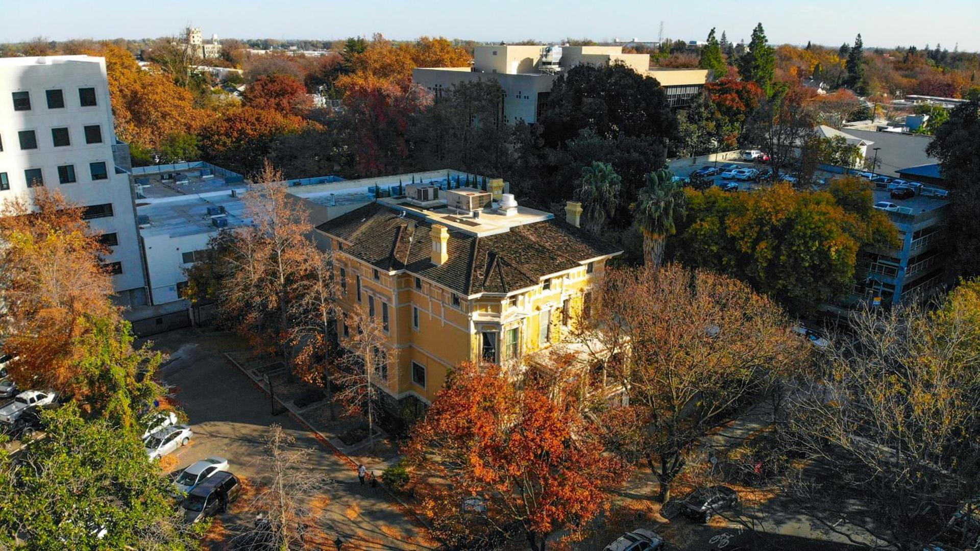 HI Sacramento Hostel photo 44