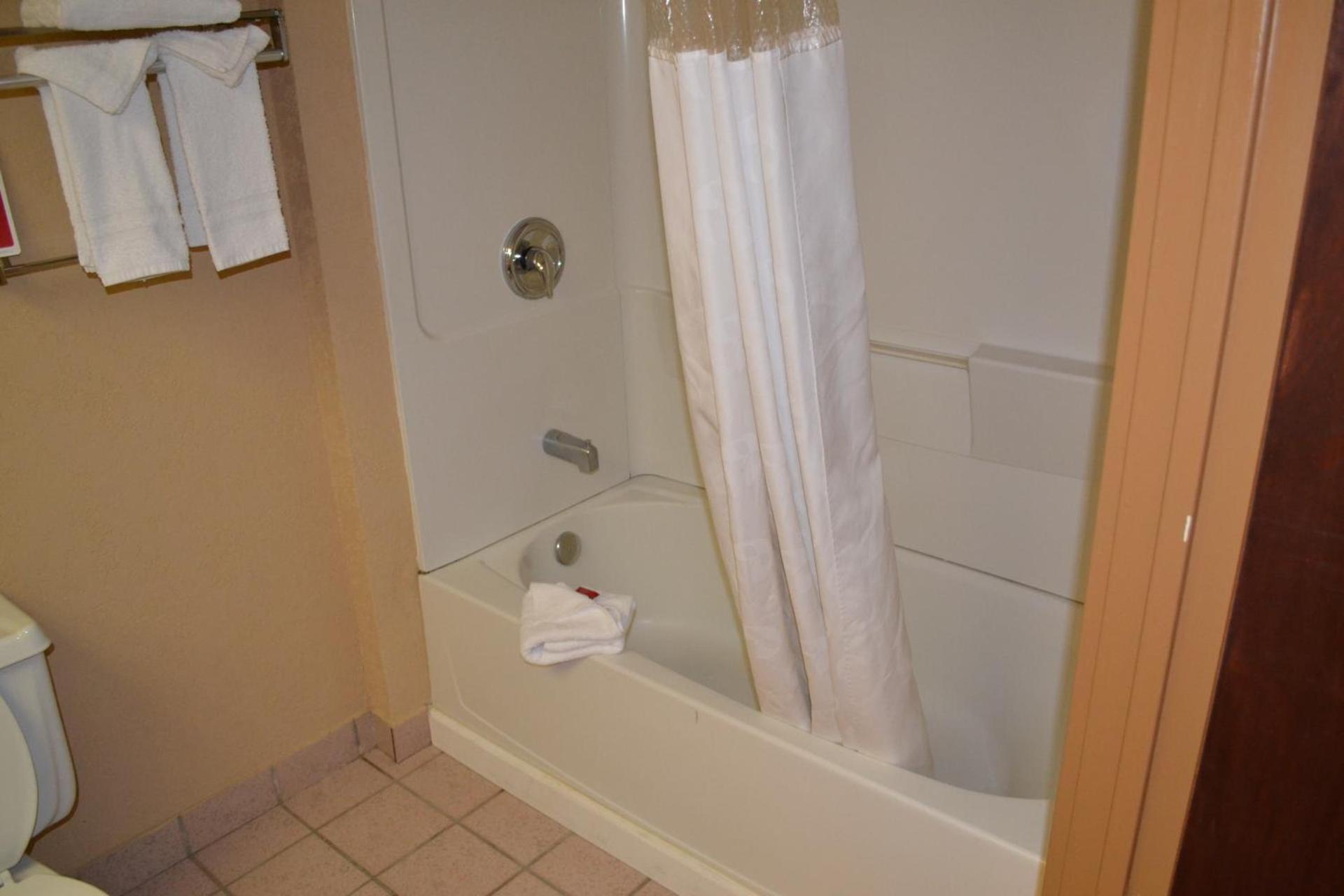Ramada by Wyndham West Atlantic City photo 66