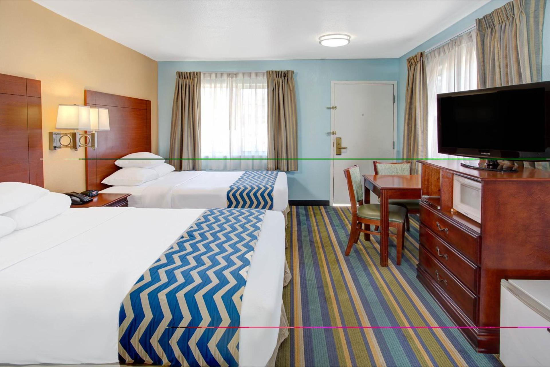 Travelodge by Wyndham Bishop photo 13