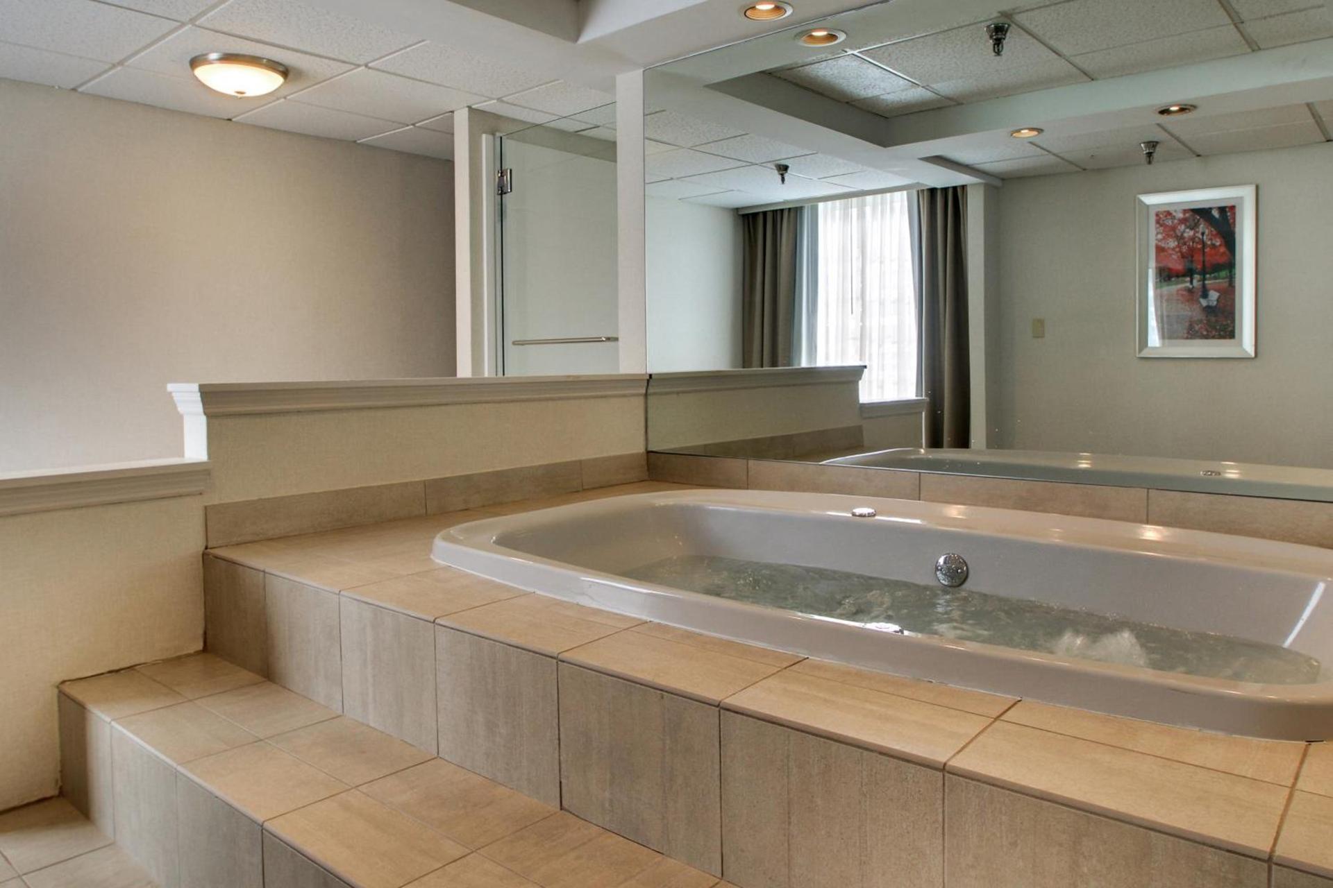 Holiday Inn Express Poughkeepsie by IHG photo 29