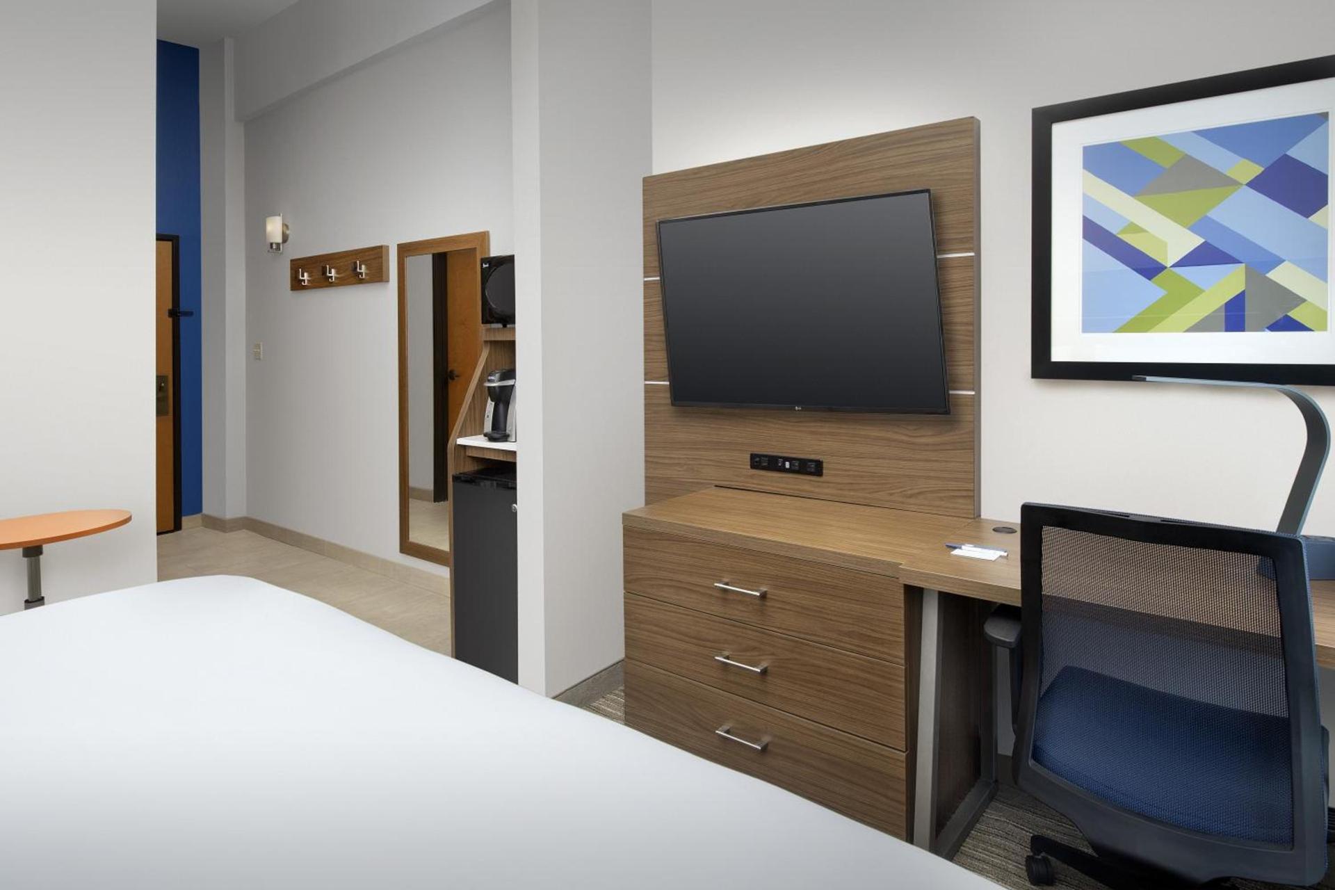 Holiday Inn Express San Antonio North Riverwalk Area by IHG photo 34