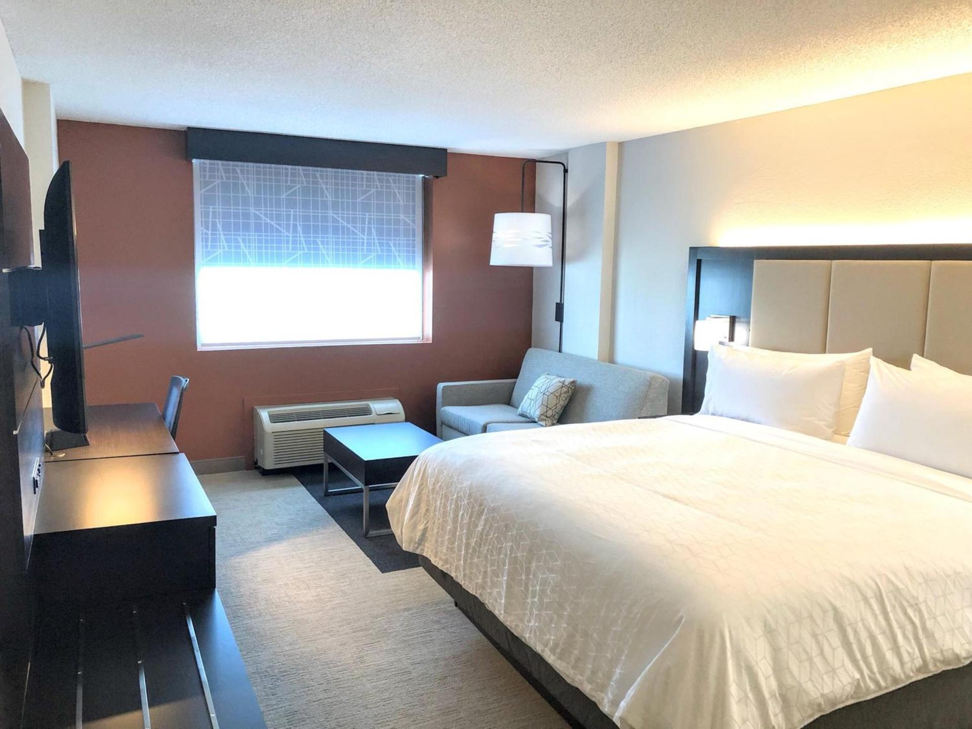 Holiday Inn Express Richmond - Midtown by IHG photo 24