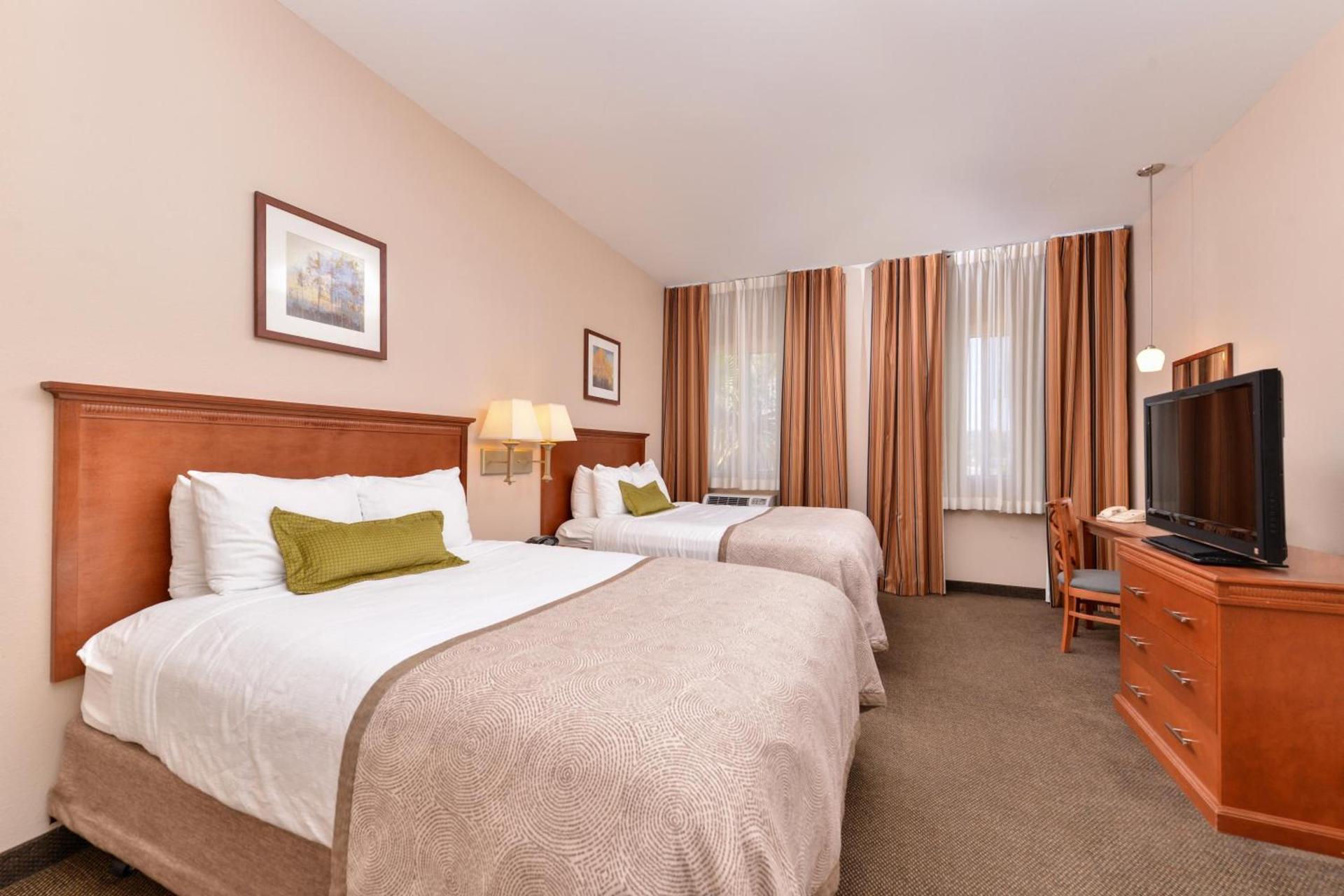 Candlewood Suites San Diego by IHG photo 27
